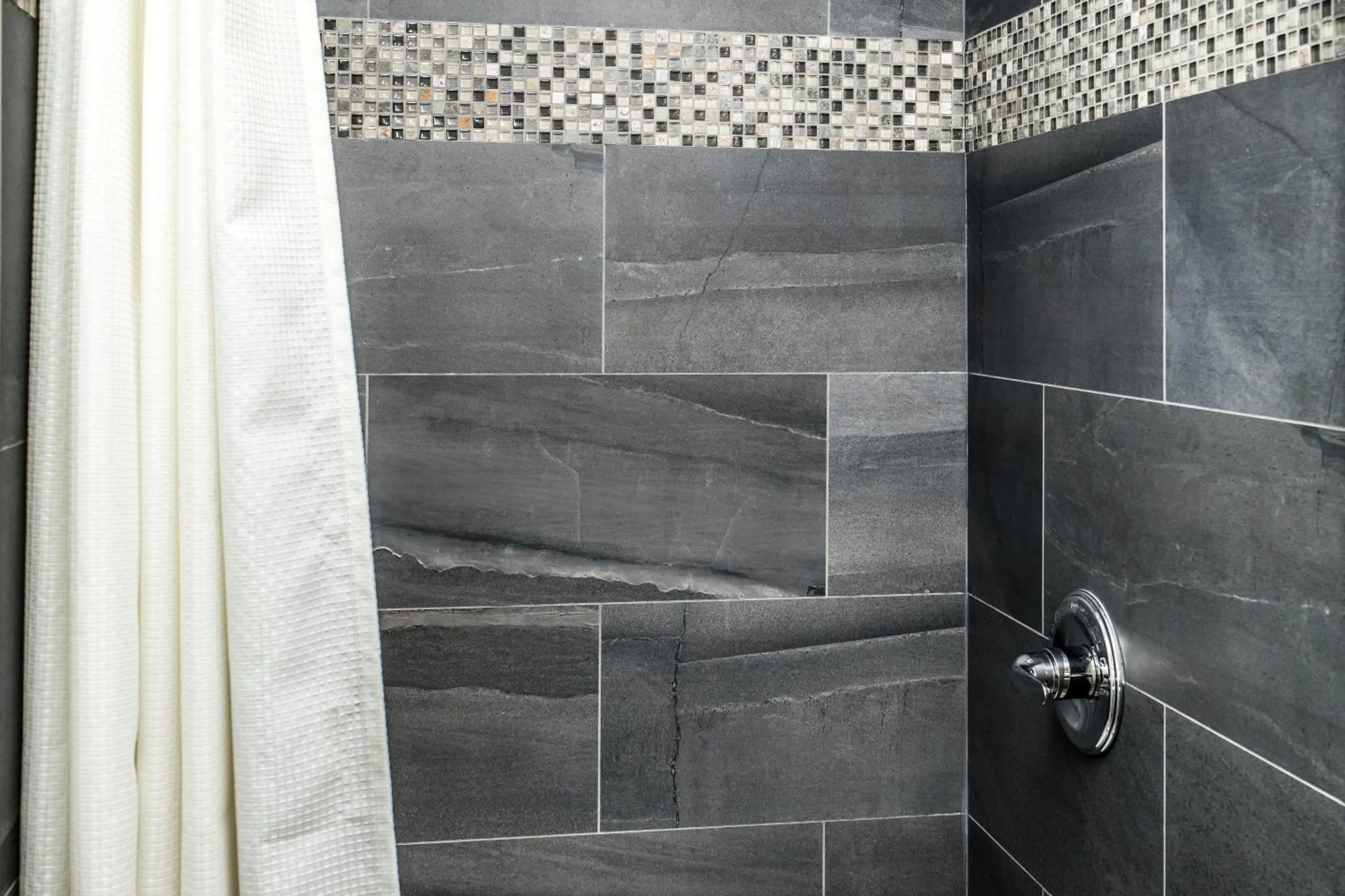 Shower in Crescent Motel