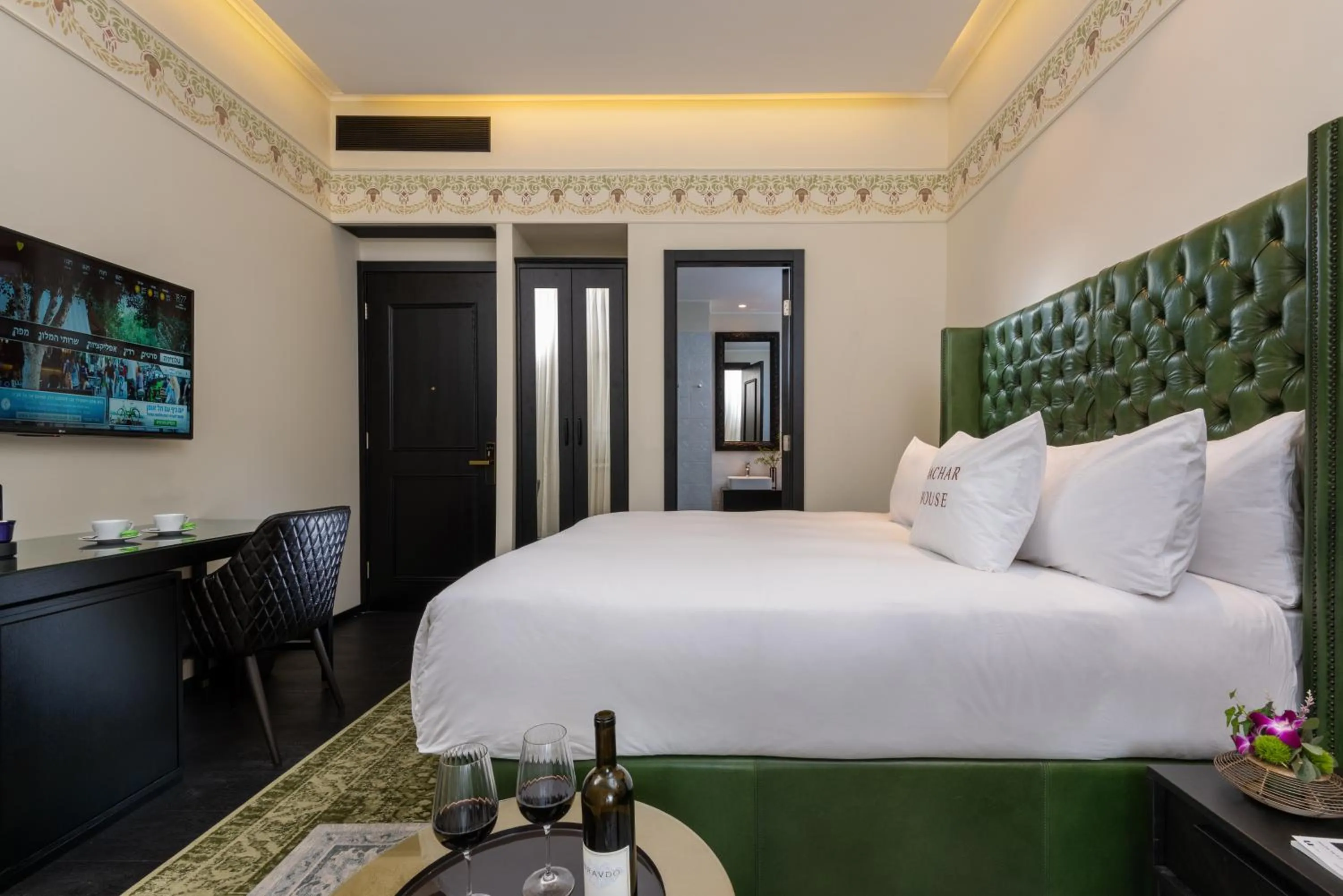 Bedroom, Bed in Bachar House