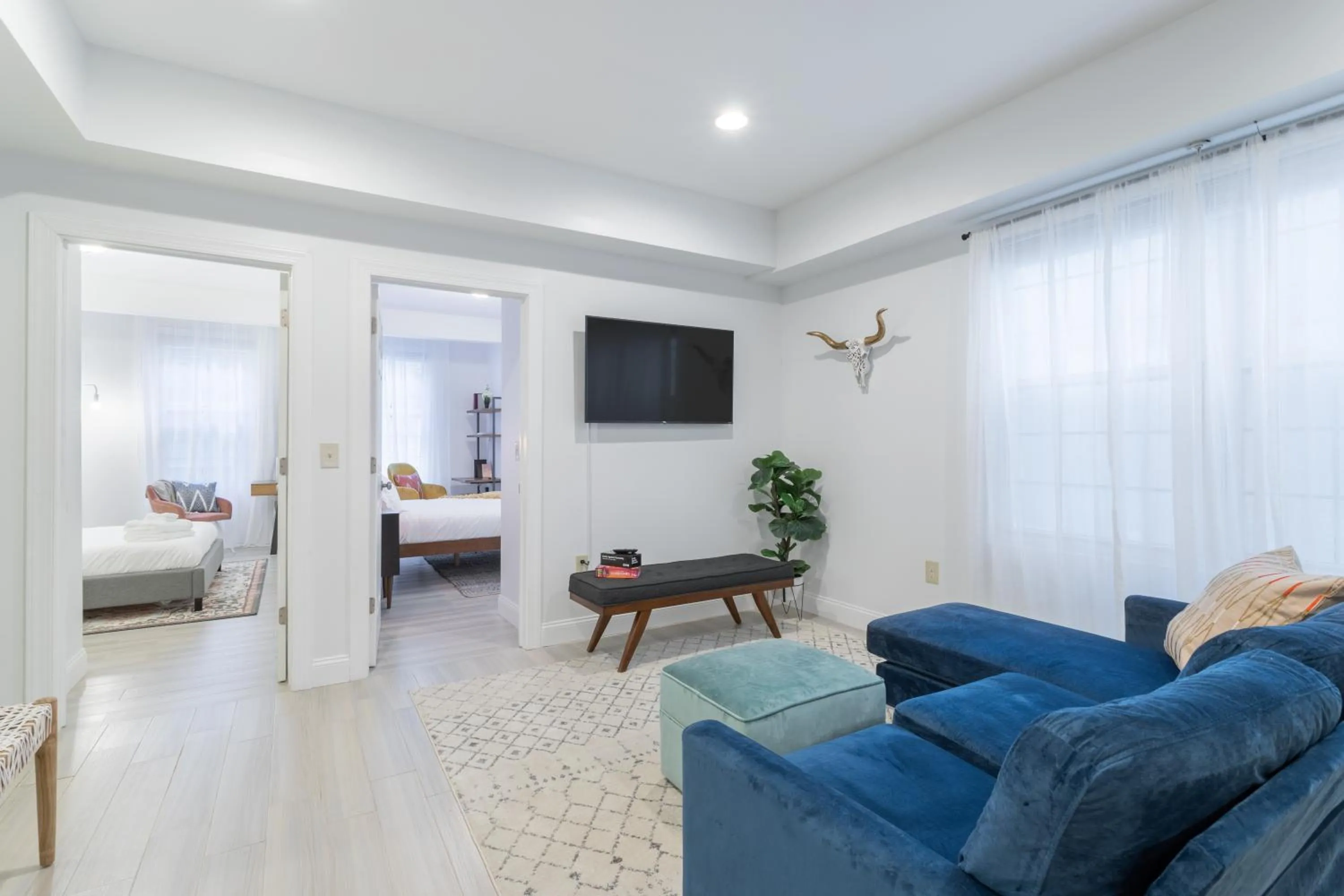 TV and multimedia, Bed in The Cherry Suites - Chinatown