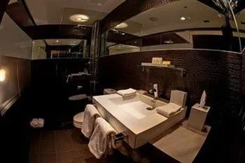 Bathroom in Prime Hotel Miami