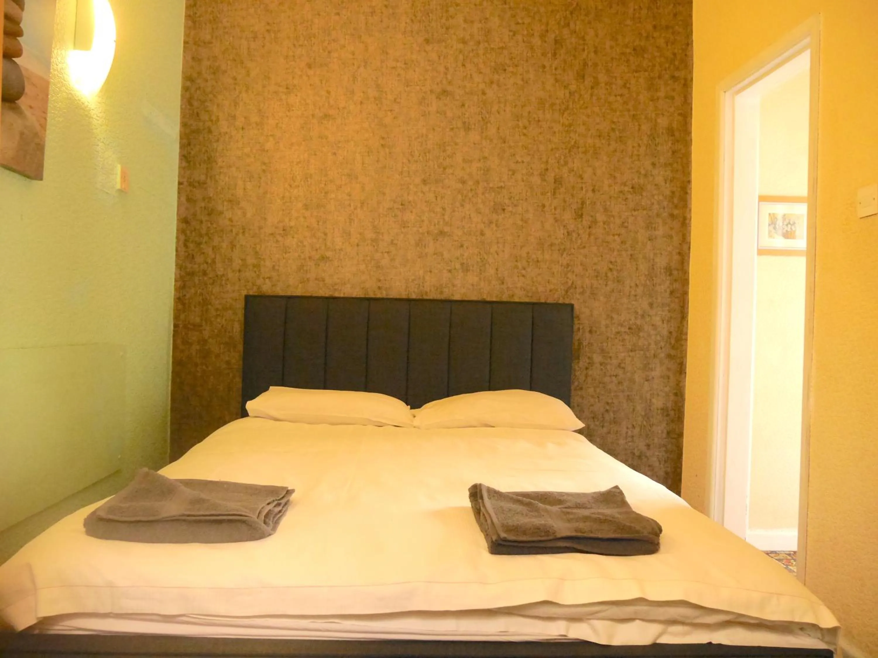 Photo of the whole room in Sam Residence Hotel