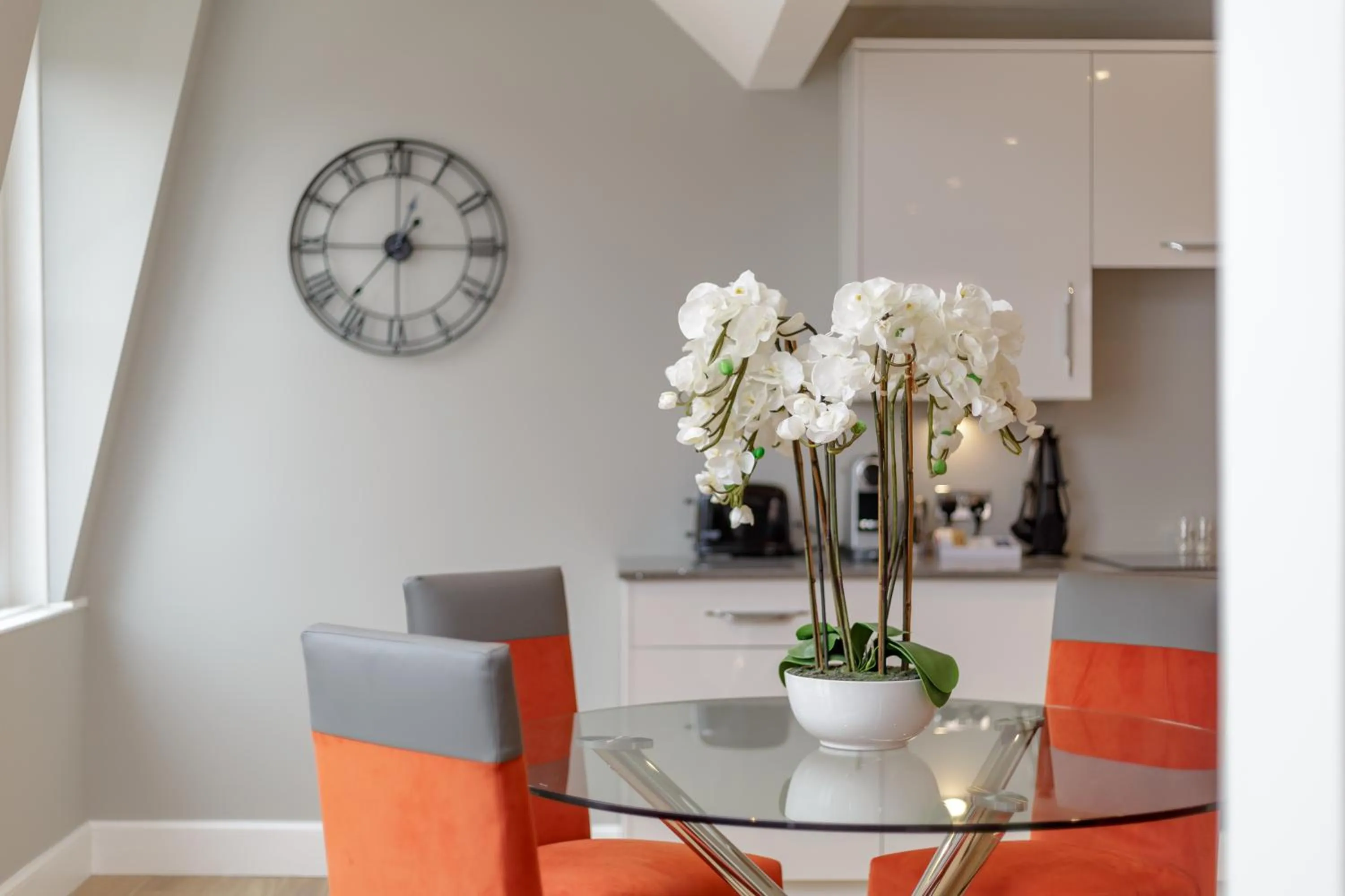 Dining area in Destiny Scotland Hanover Apartments