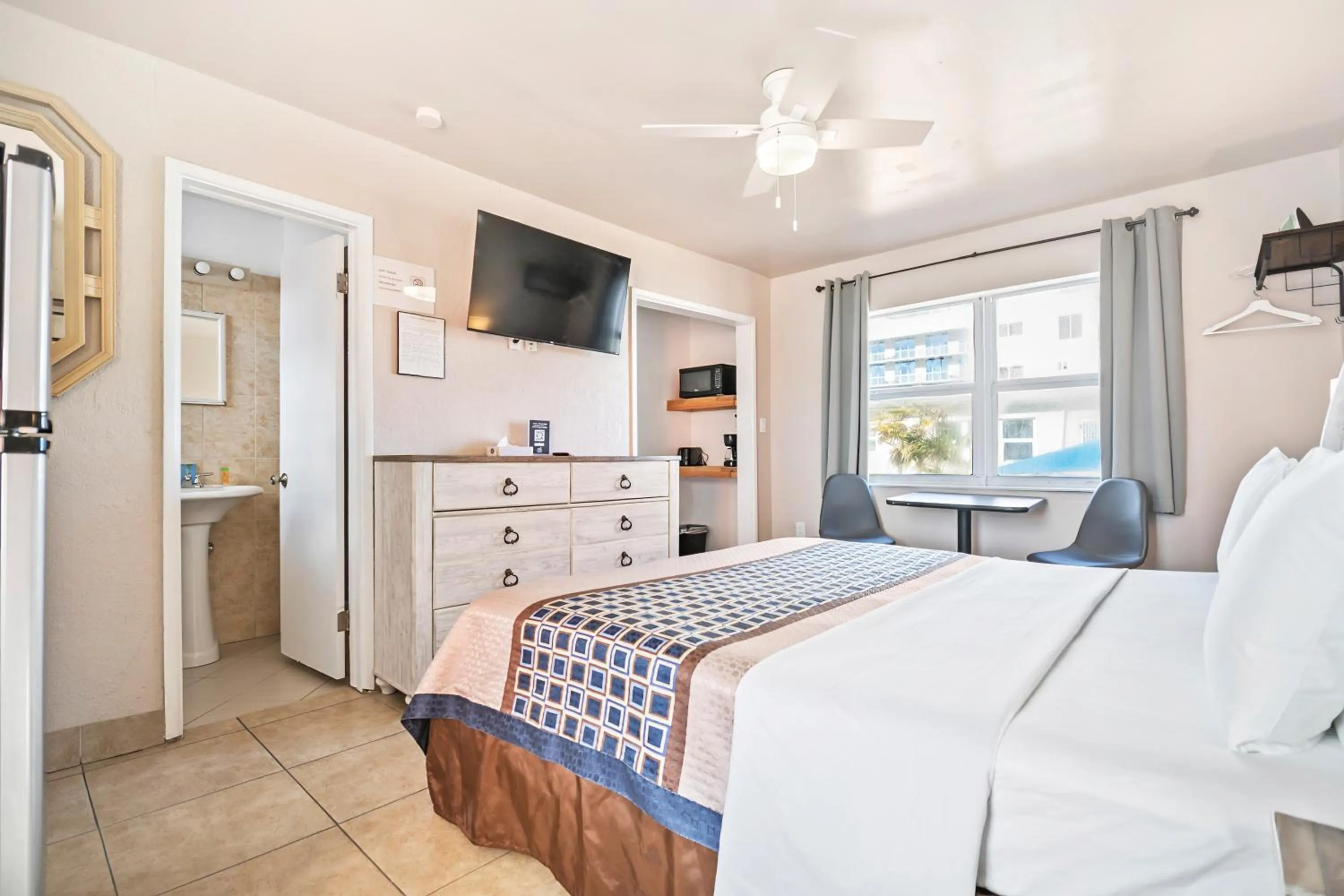 Bed in La Terrace Oceanfront