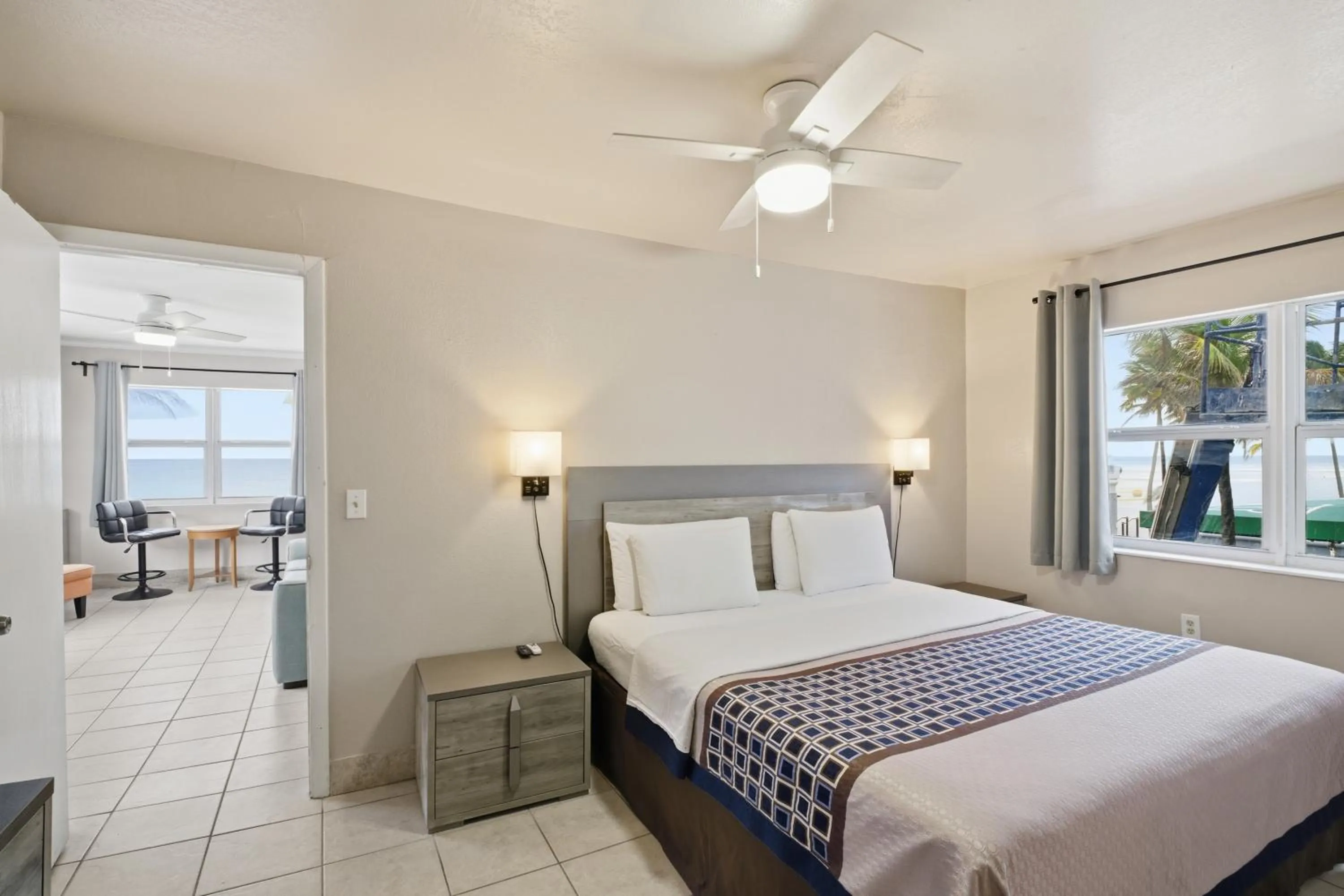 Bed in La Terrace Oceanfront