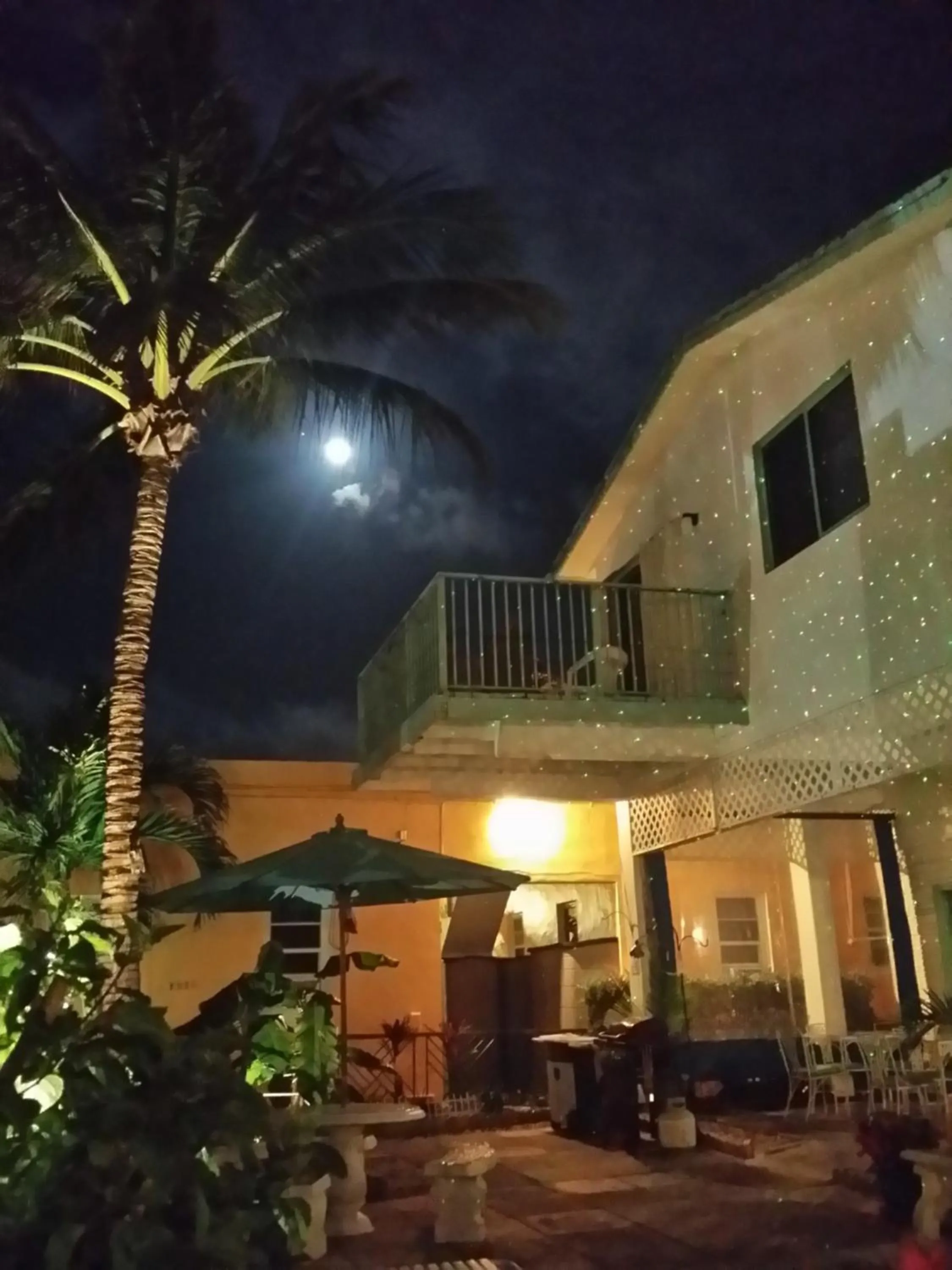 Atlantic Sands Beach Suites