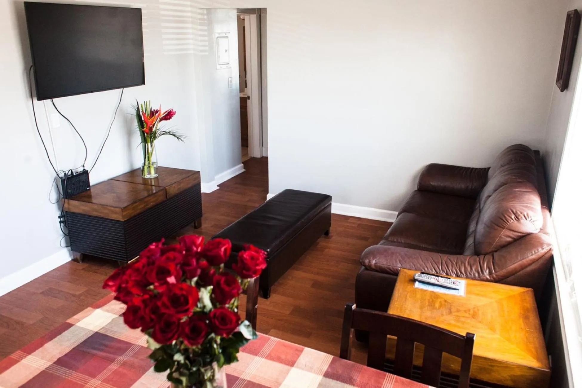 Living room in Riptide Oceanfront Hotel