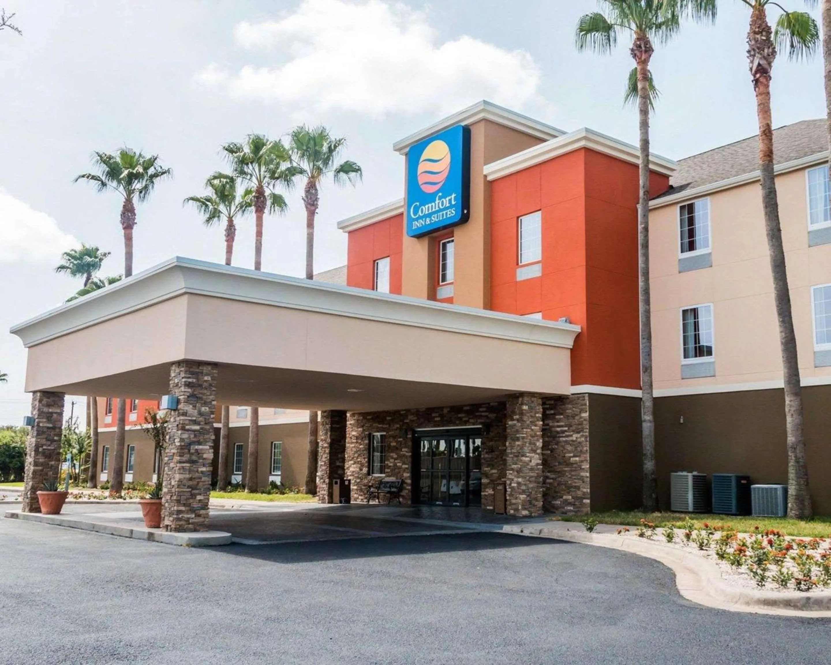 Property building in Comfort Inn & Suites Pharr - McAllen