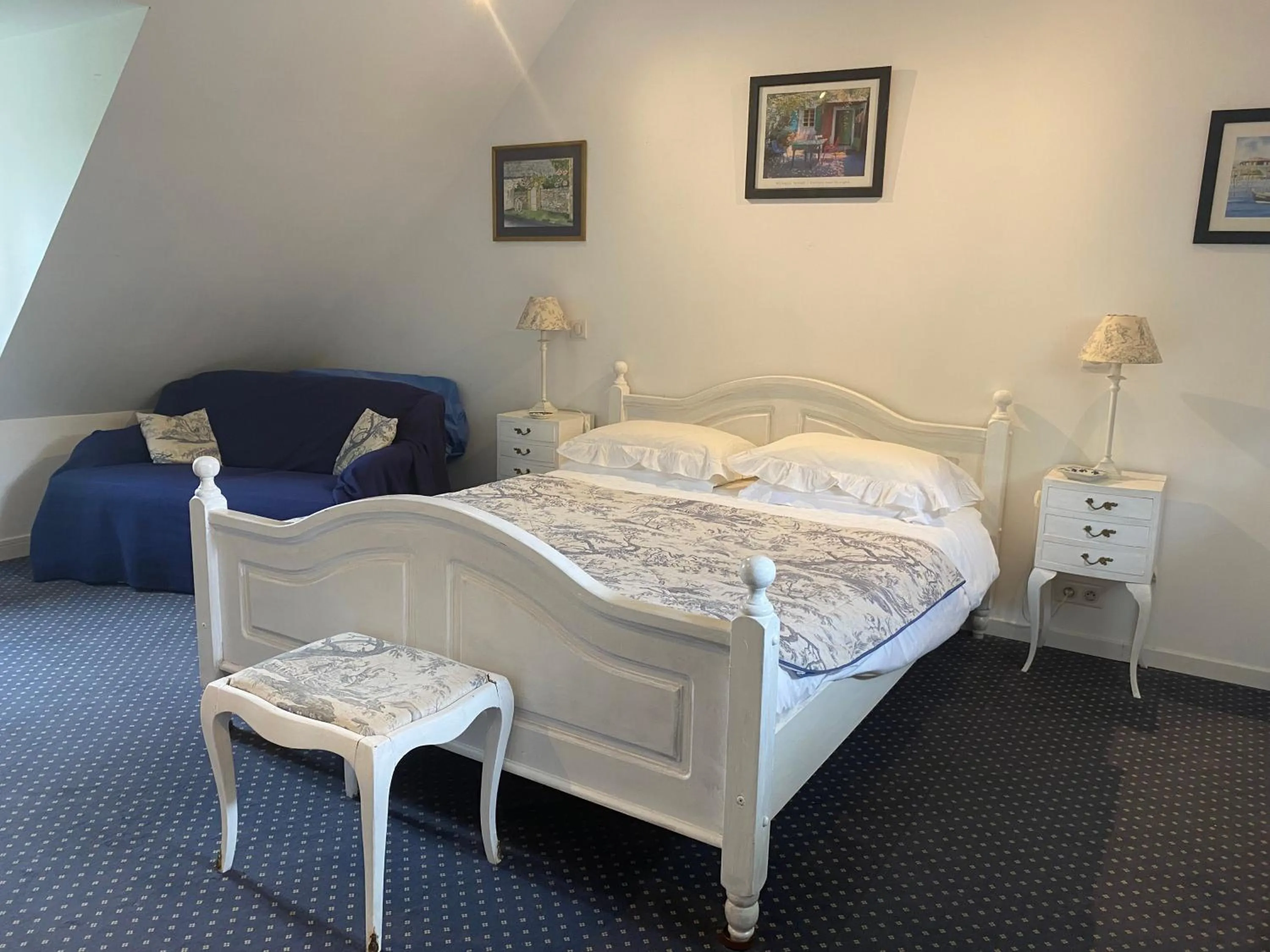 Property building, Bed in LE CLOS DU GOLF