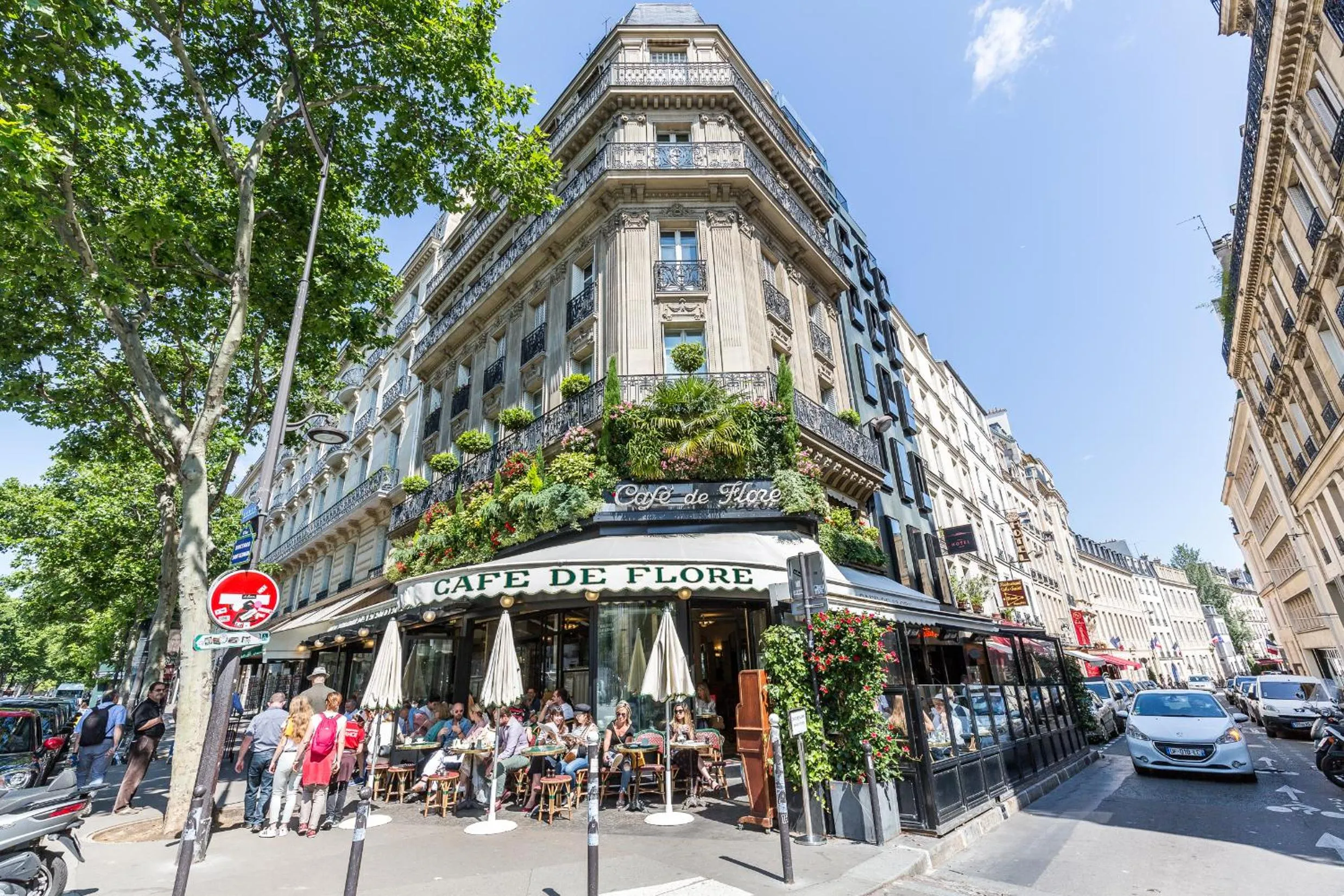 Nearby landmark in TinyHouse Inn Saint-Germain-des-Près