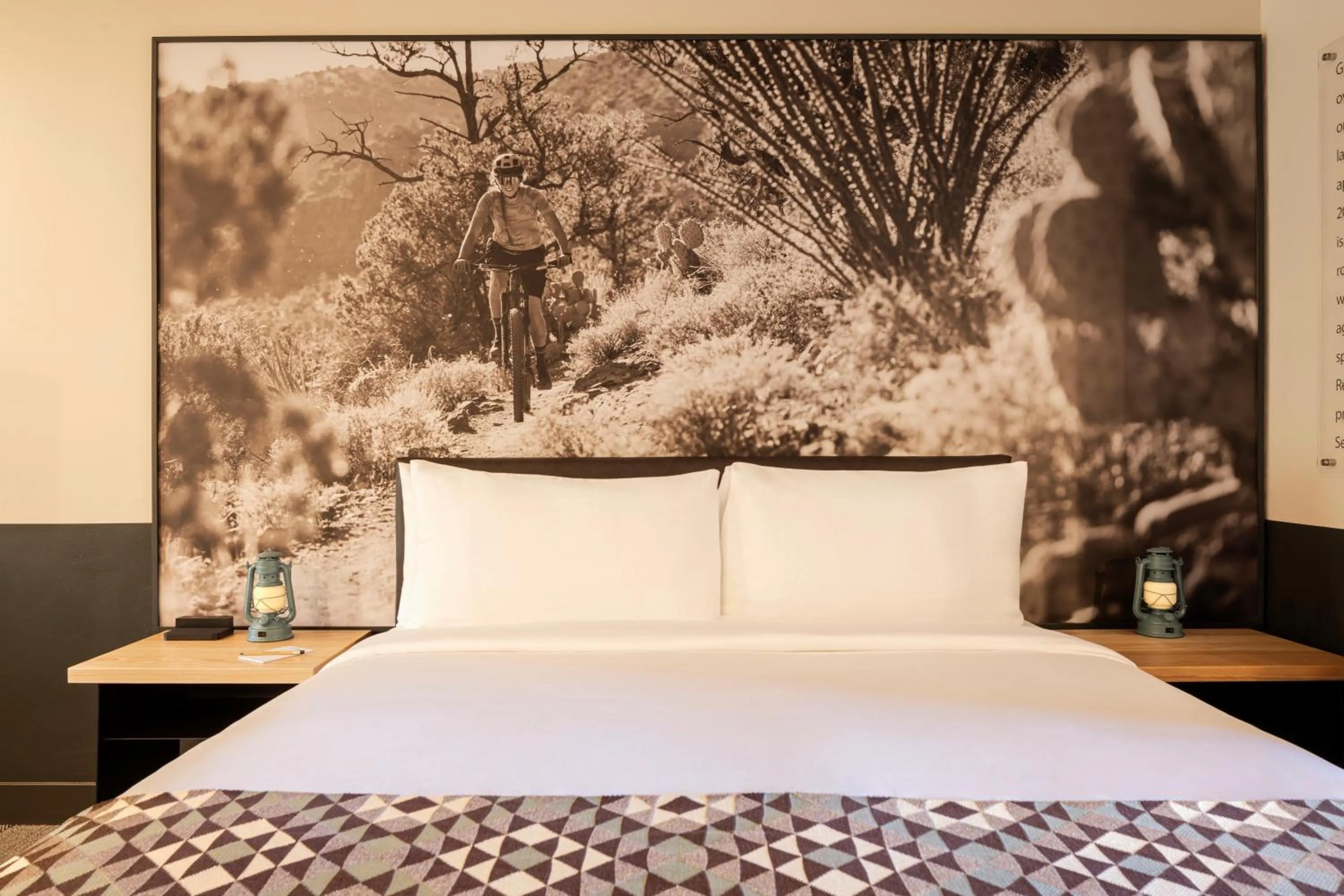 Bed in Sedona Real Inn & Suites