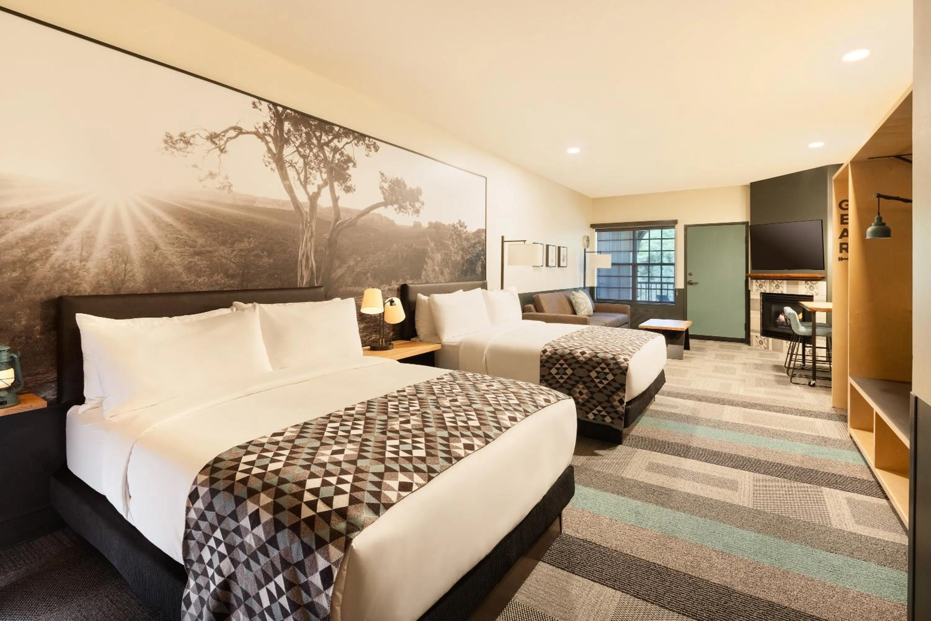 Bed in Sedona Real Inn & Suites