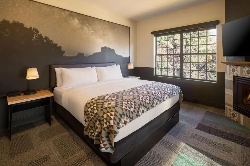 Bed in Sedona Real Inn & Suites