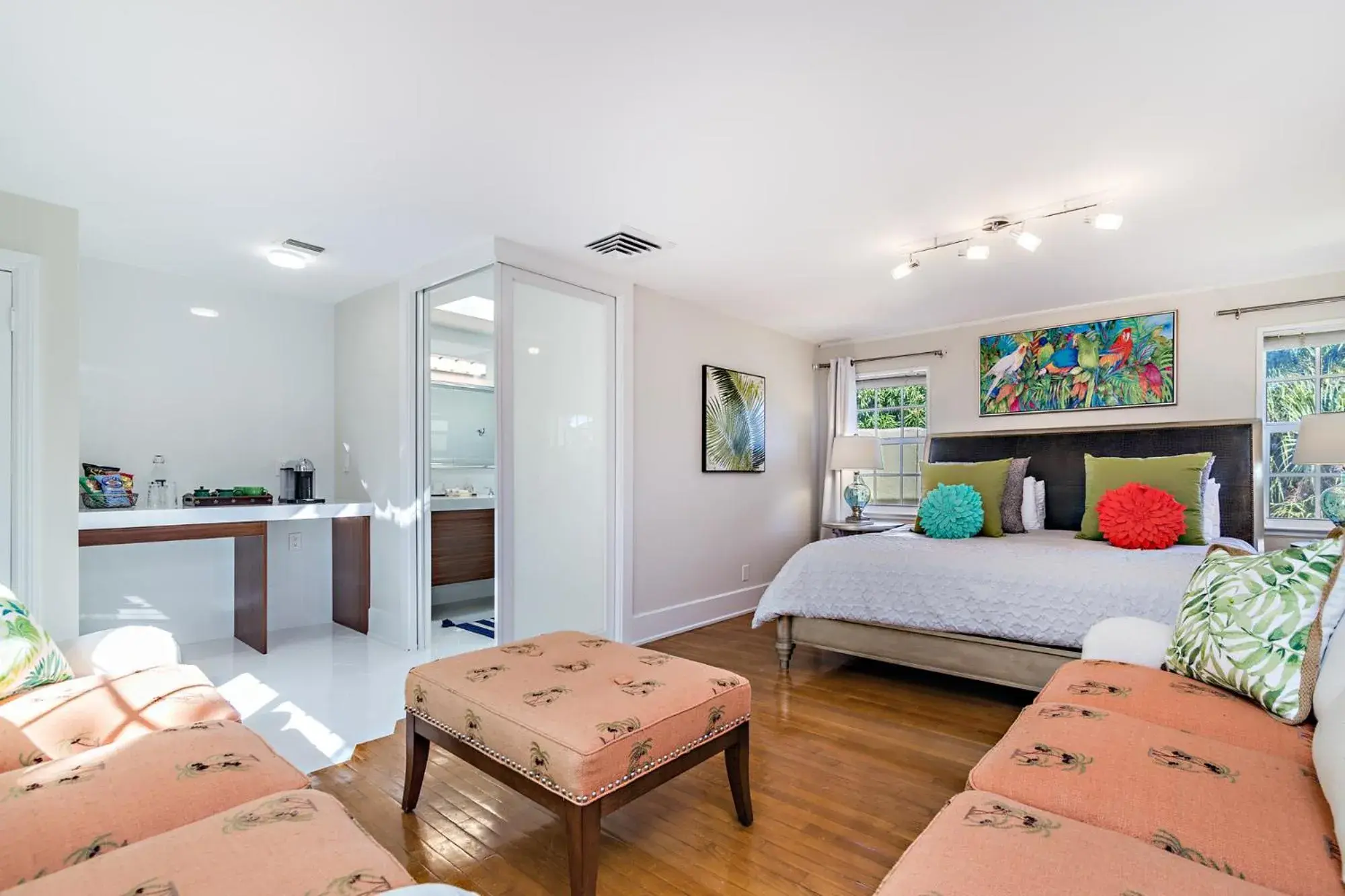 Three-Bedroom Suite in Grandview Gardens Three-Bedroom Suite in Grandview Gardens