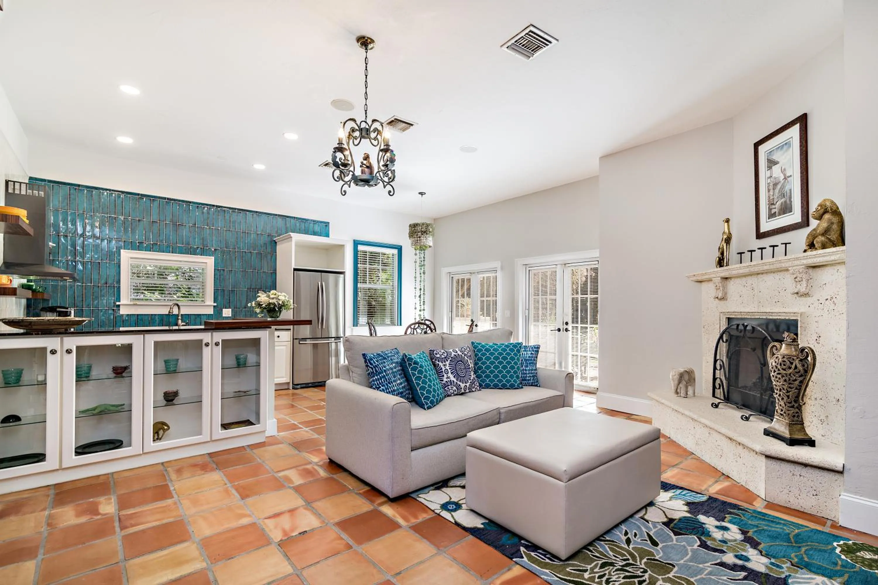 Living room in Grandview Gardens
