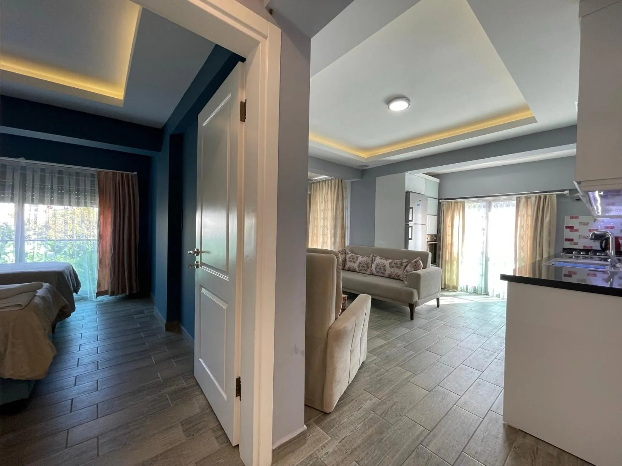 Seating area, Bed in X SUITE APART