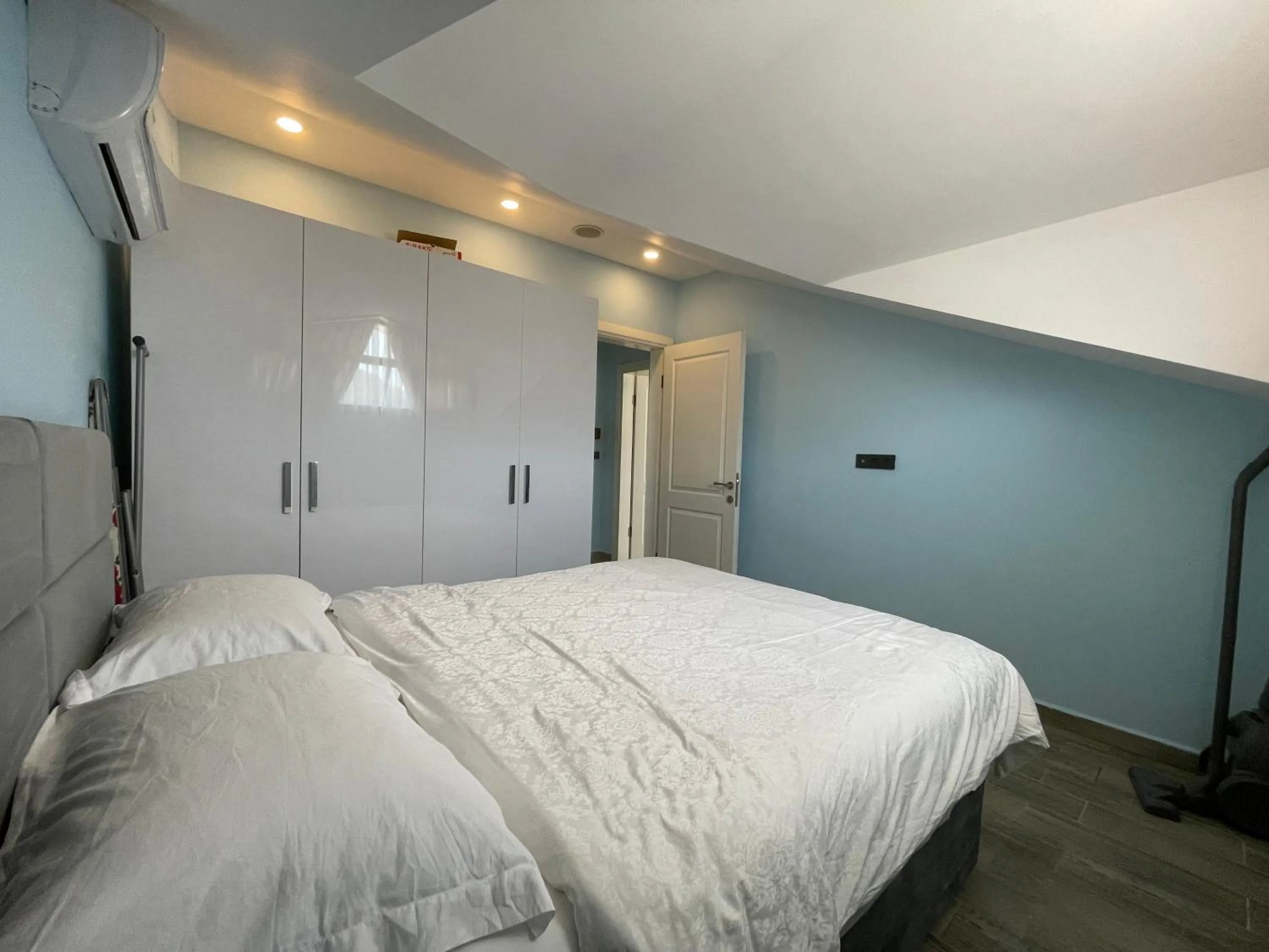 Bed in X SUITE APART