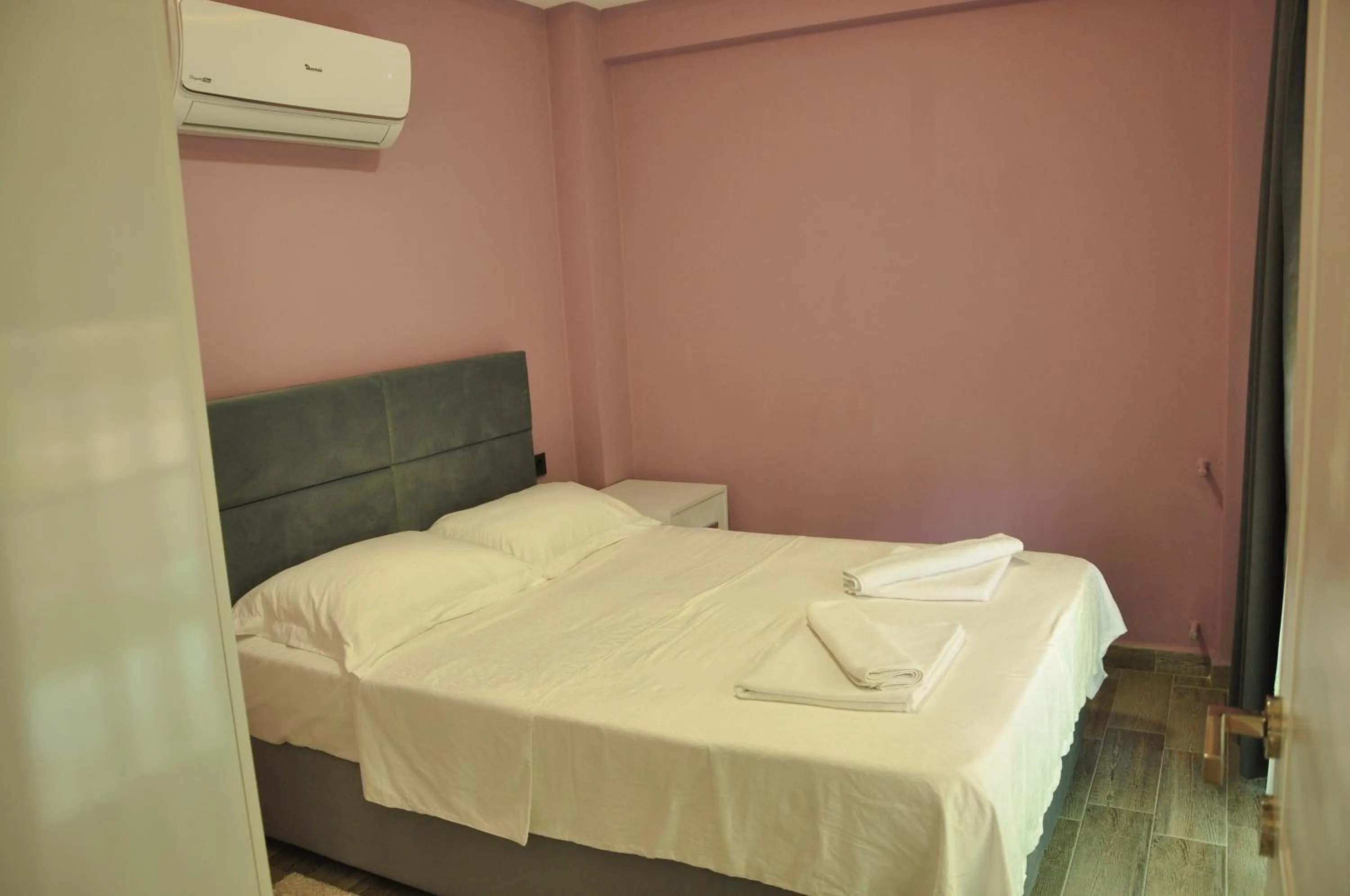 Bedroom, Bed in X SUITE APART