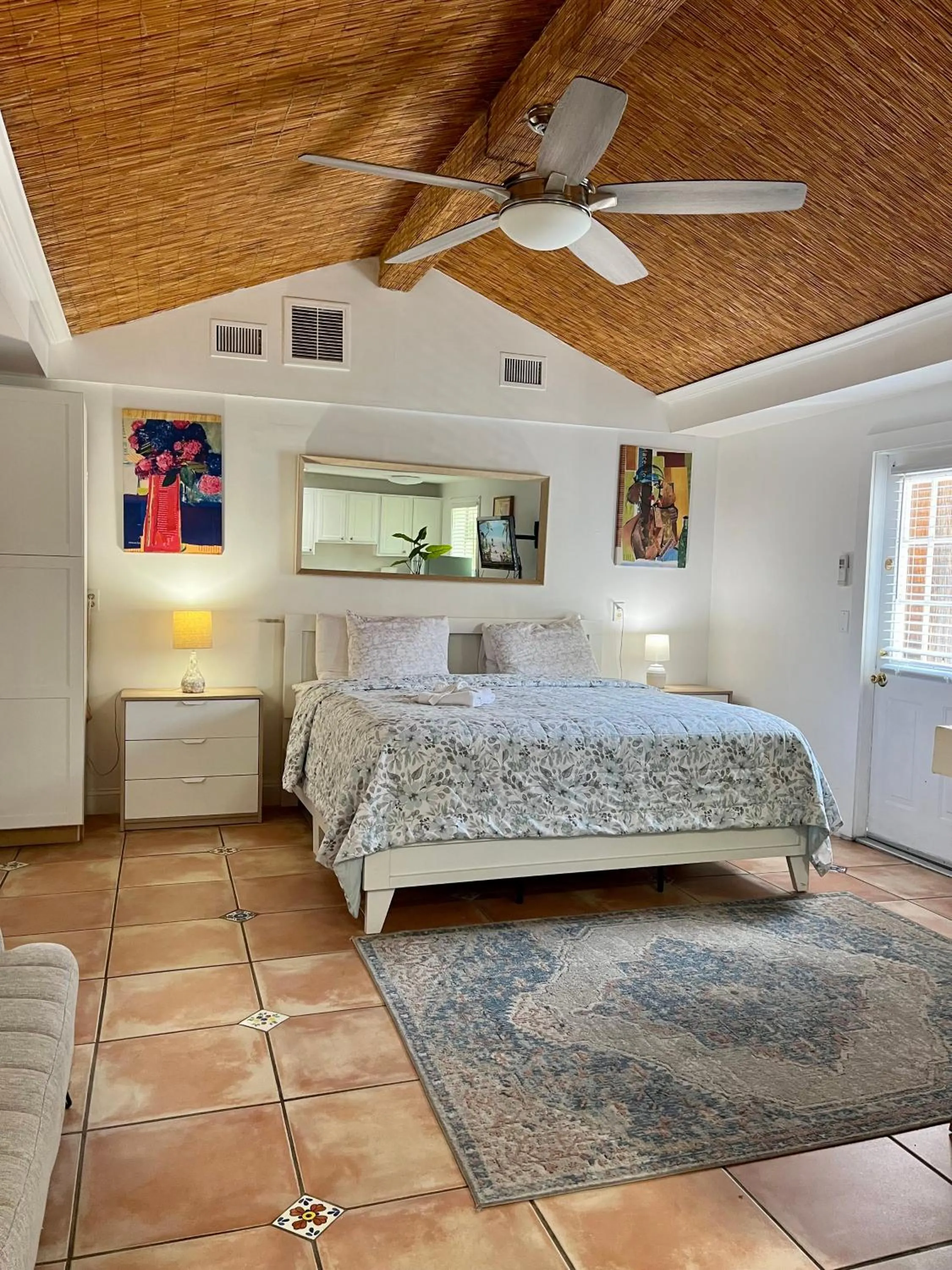 Bedroom, Bed in Turtle Beach Resort