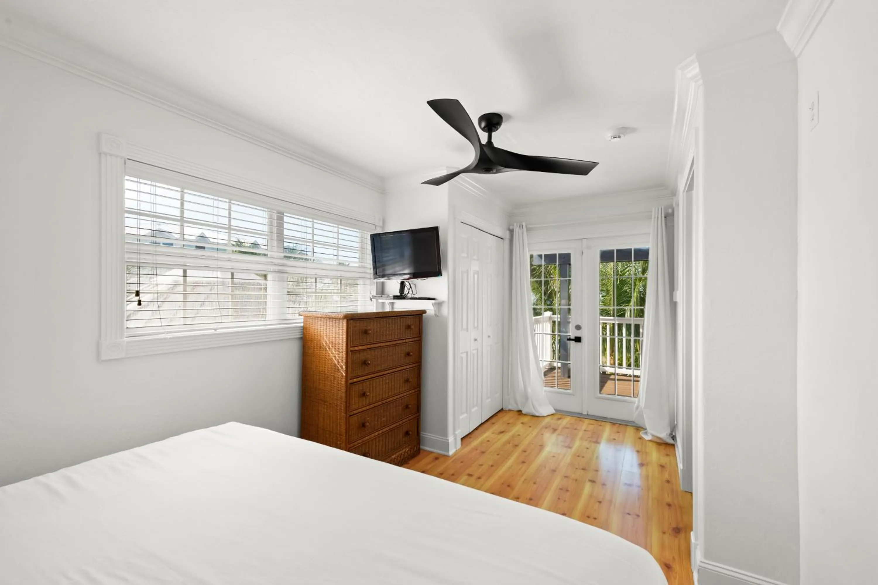 Bedroom, Bed in Tropic Isle At Anna Maria Island Inn