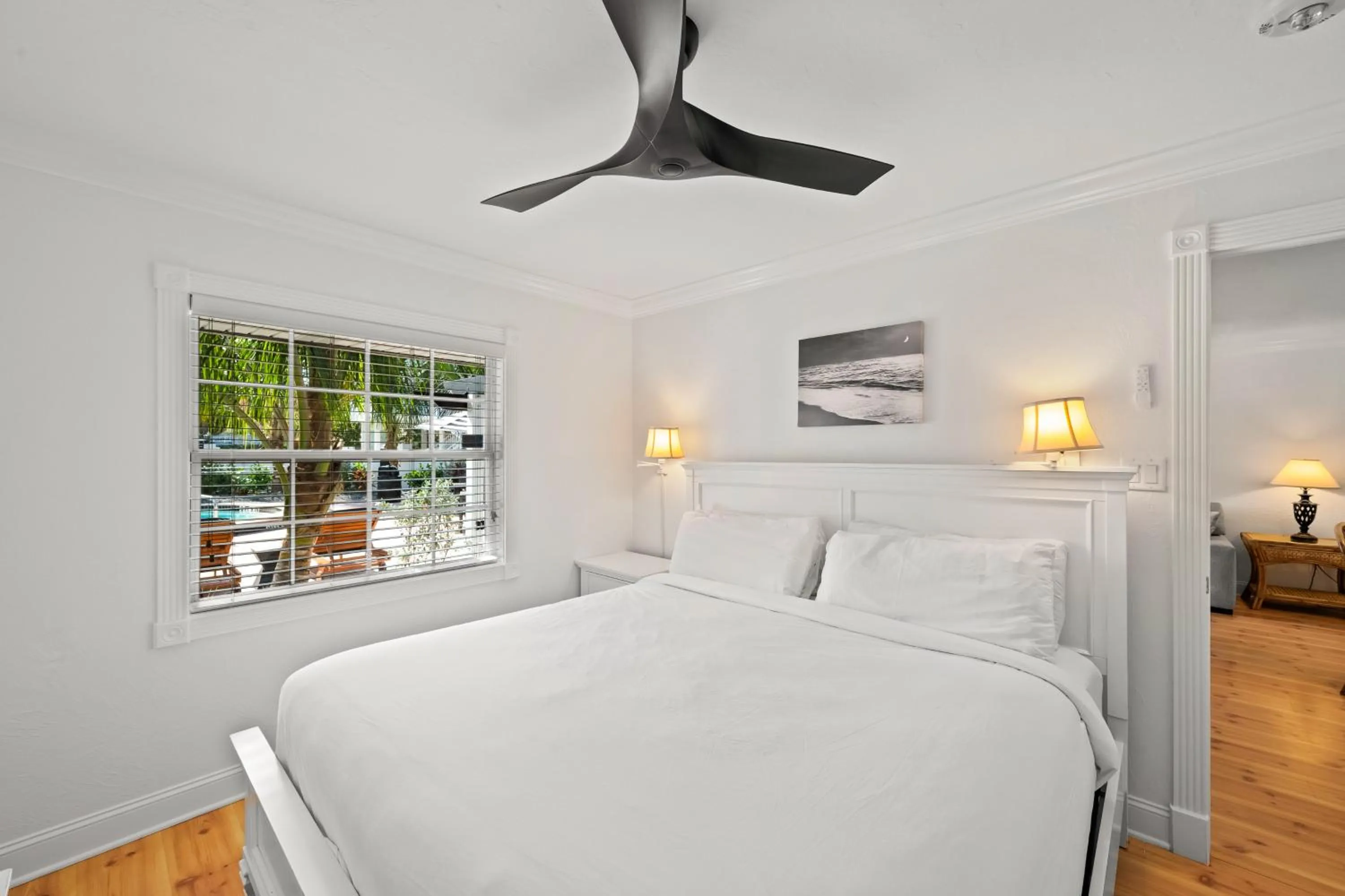 Bedroom, Bed in Tropic Isle At Anna Maria Island Inn