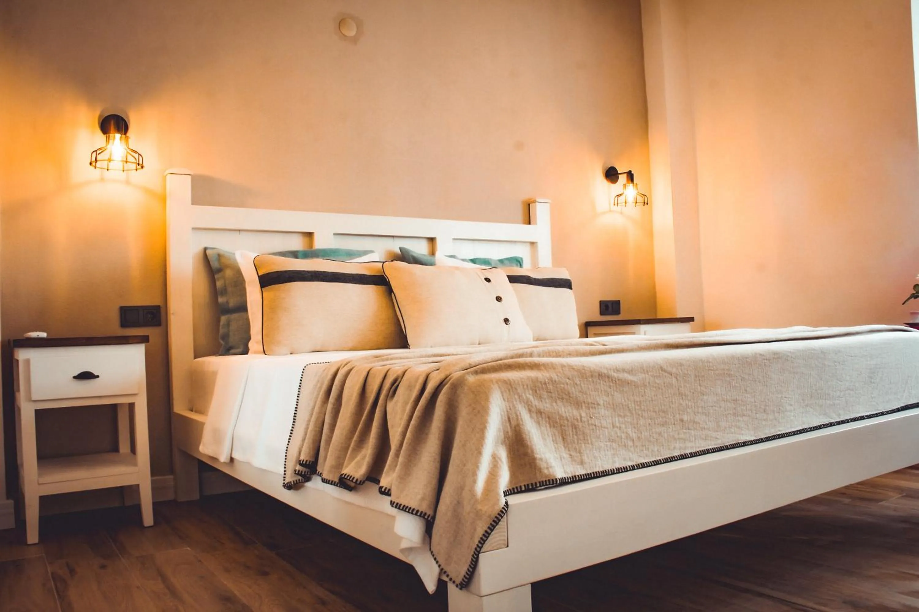 Bed in Bi Salkım Bozcaada Otel