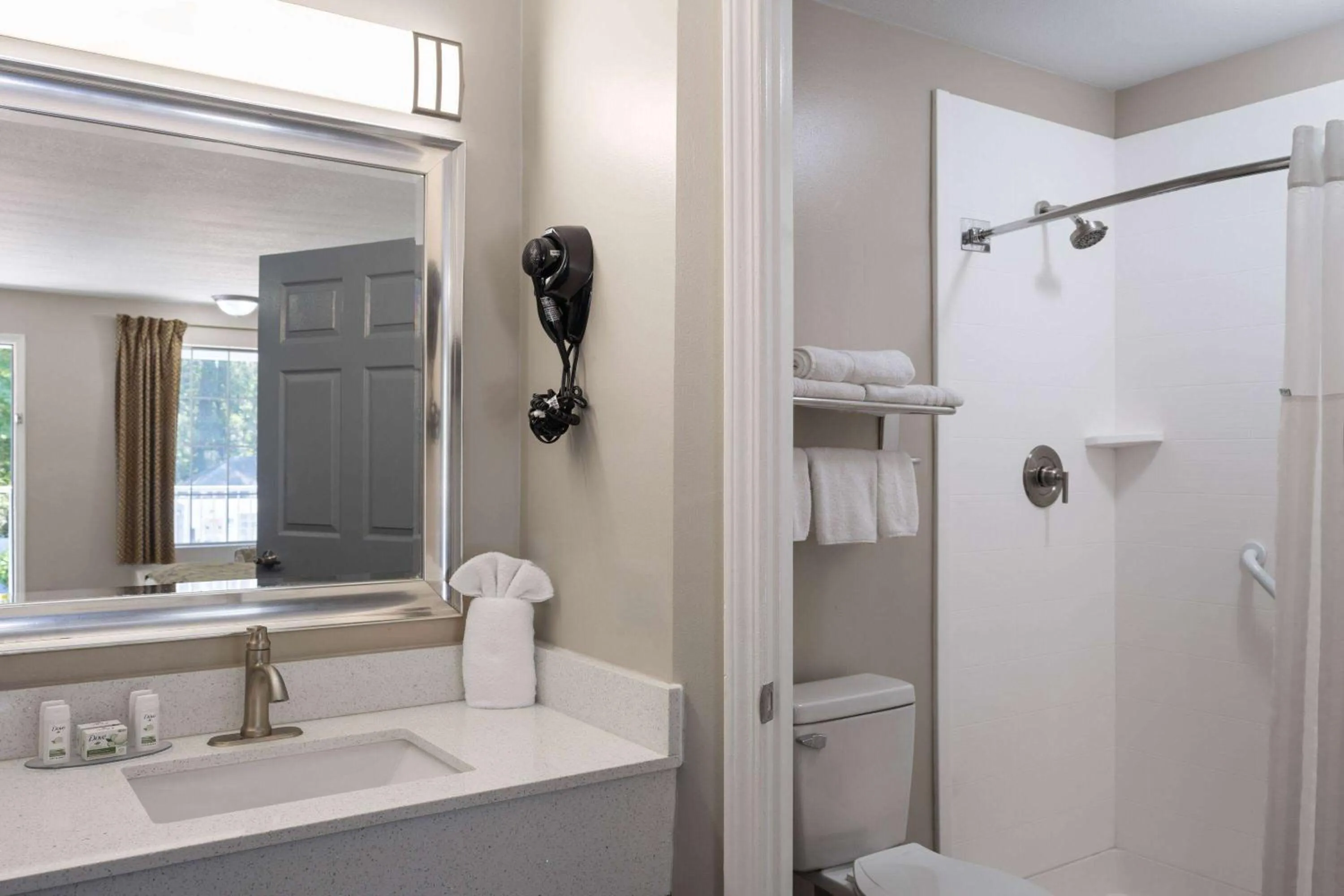 Bathroom in Baymont by Wyndham Kingsland