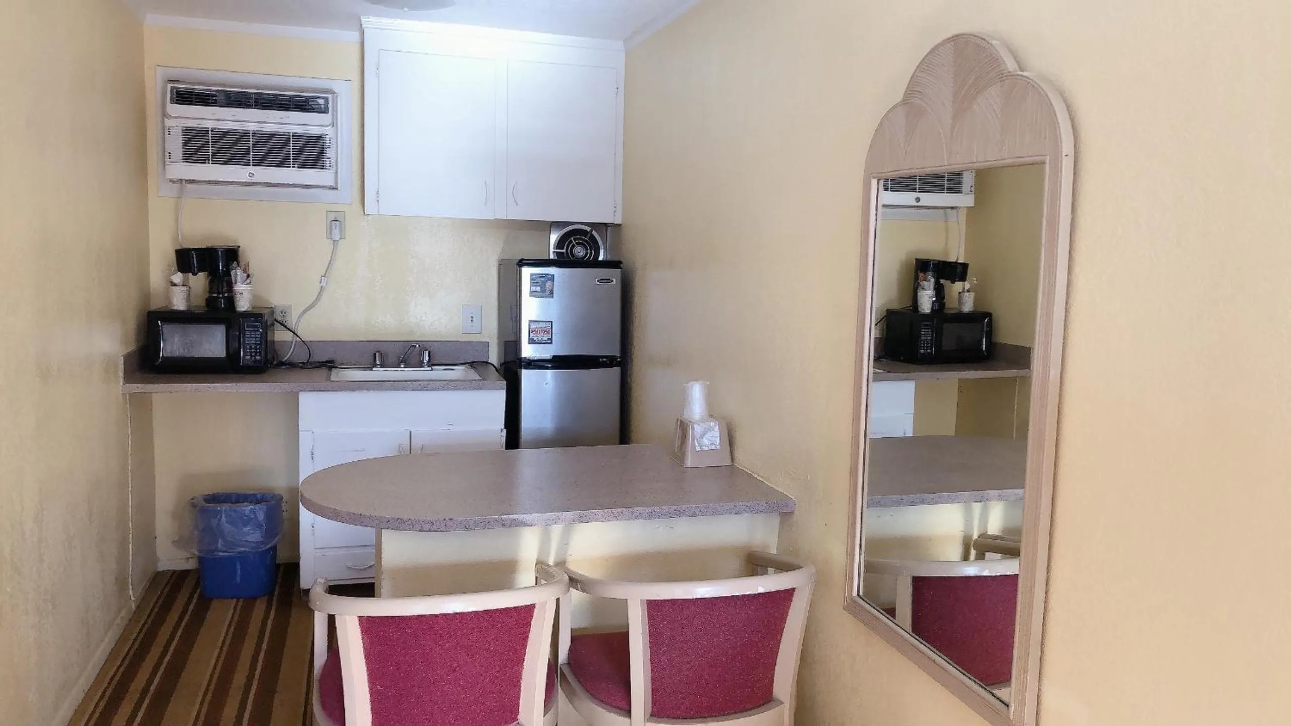 Royal Palace Inn and Suites Myrtle Beach Ocean Blvd