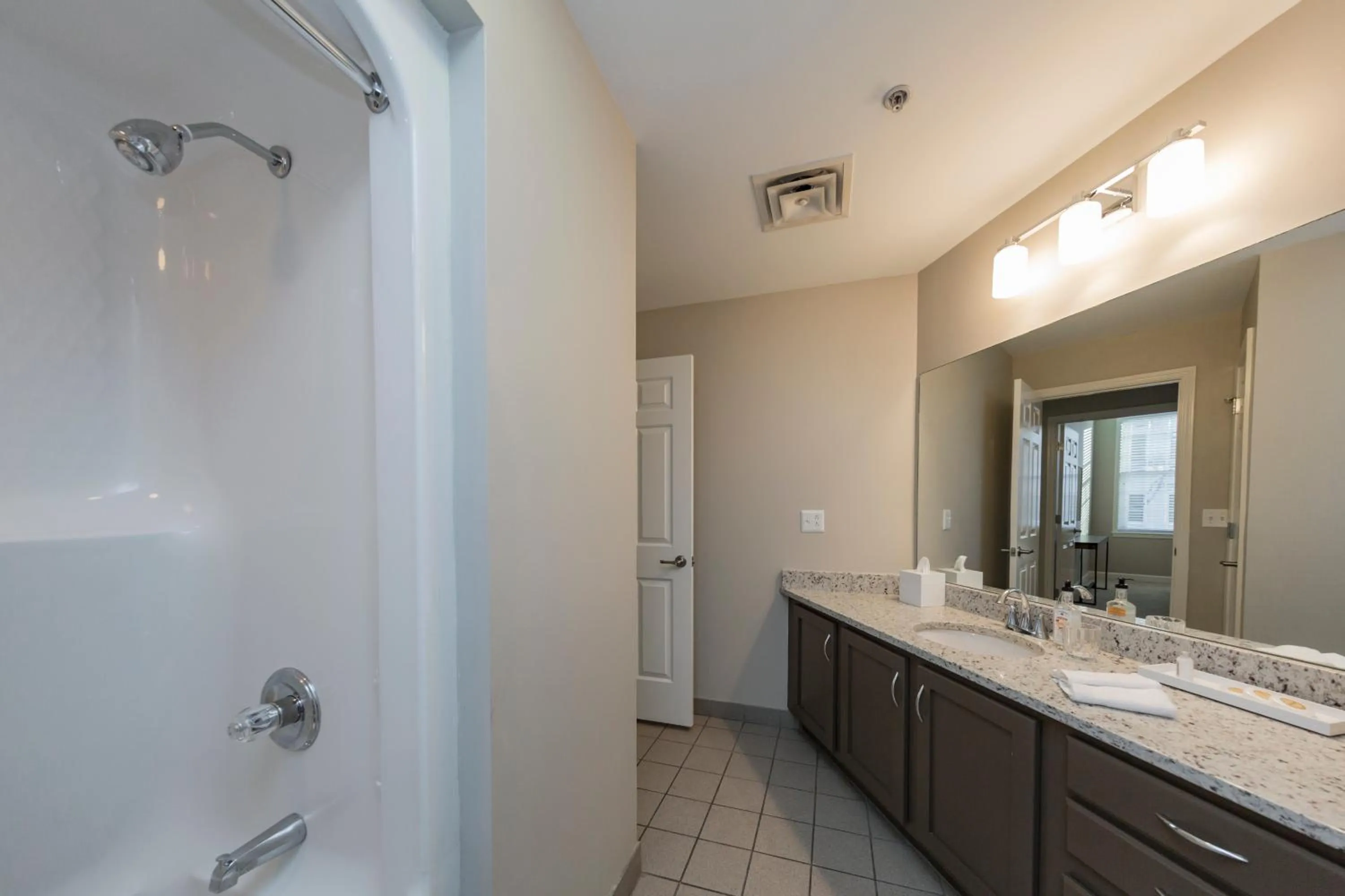 Mint House Nashville - Hillsboro Village