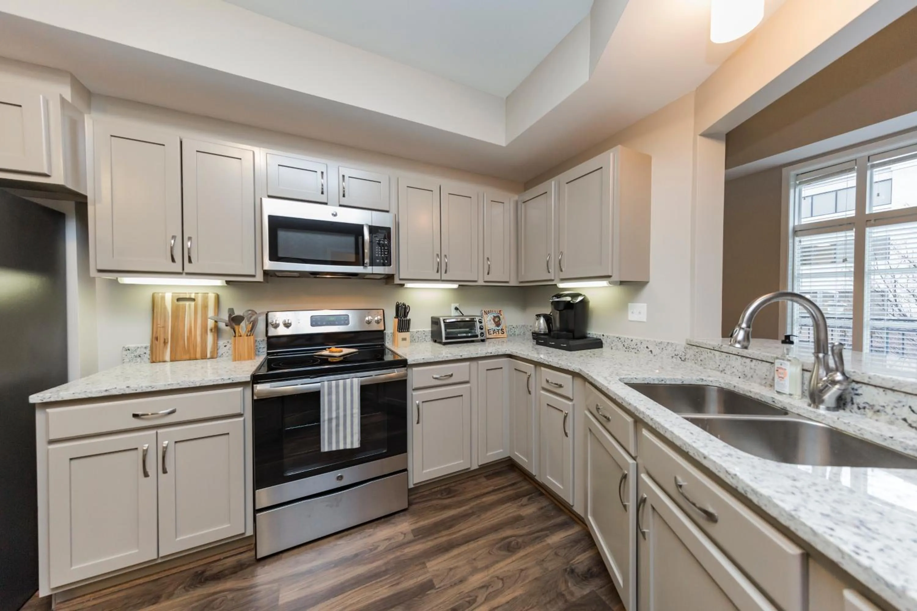 Kitchen or kitchenette in Mint House Nashville - Hillsboro Village