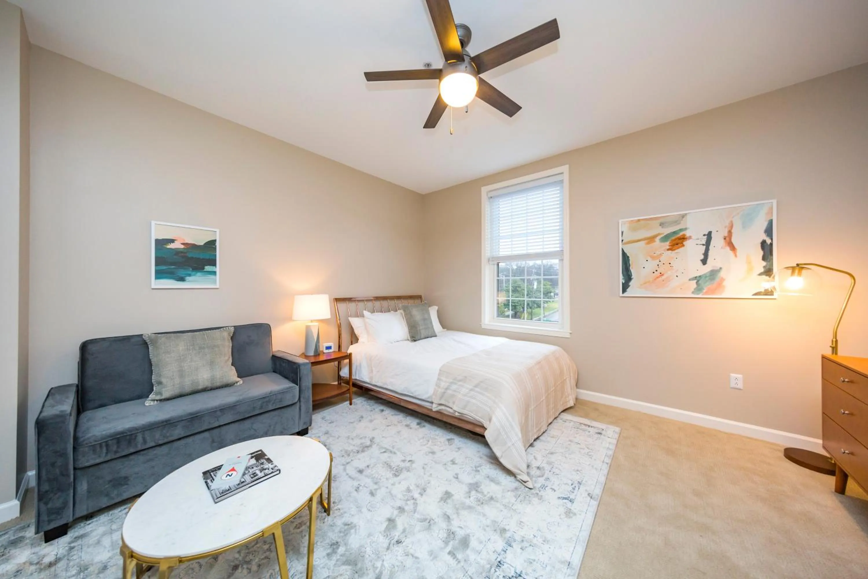 Photo of the whole room, Bed in Mint House Nashville - Hillsboro Village