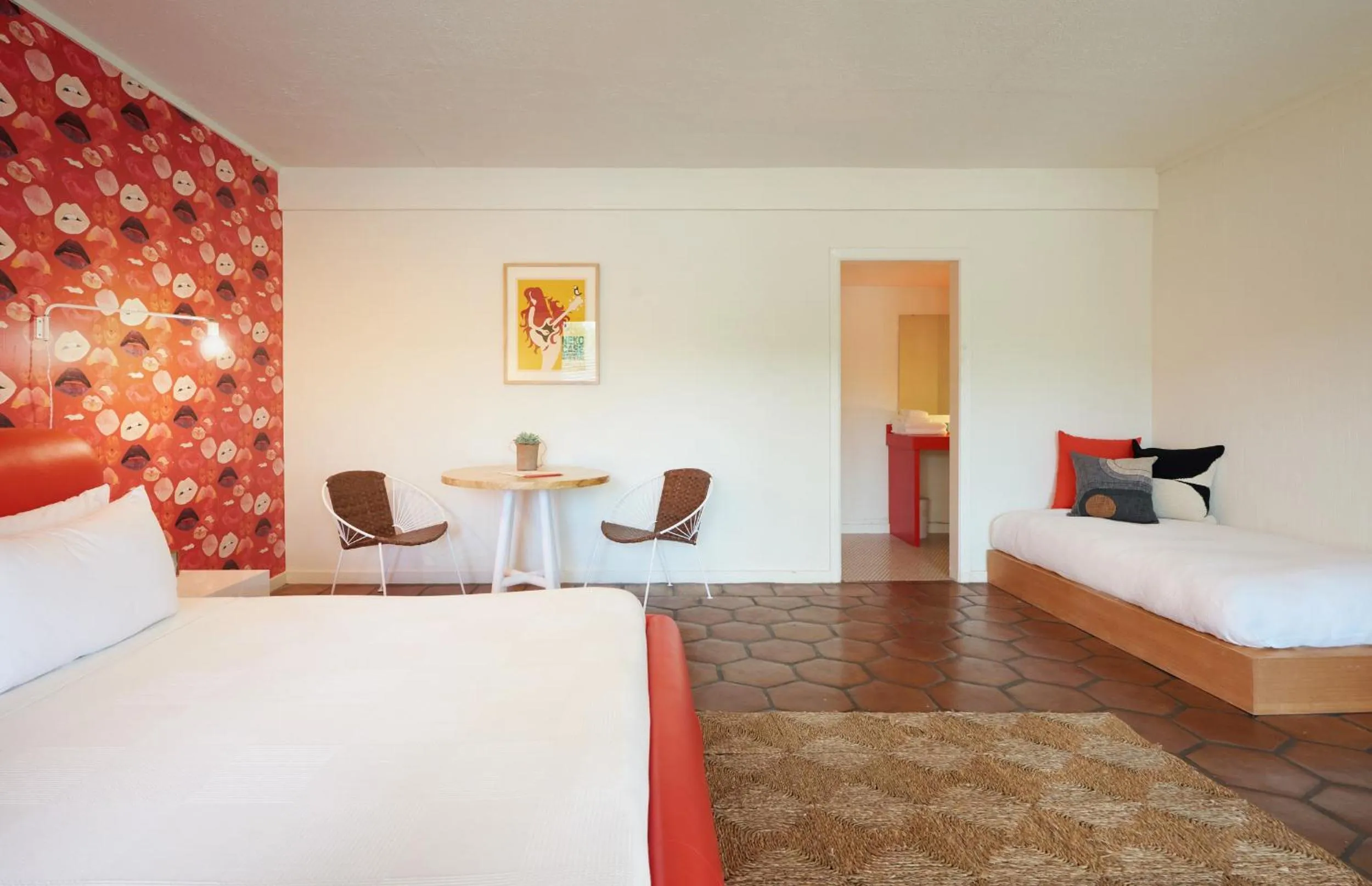 Photo of the whole room, Bed in Austin Motel