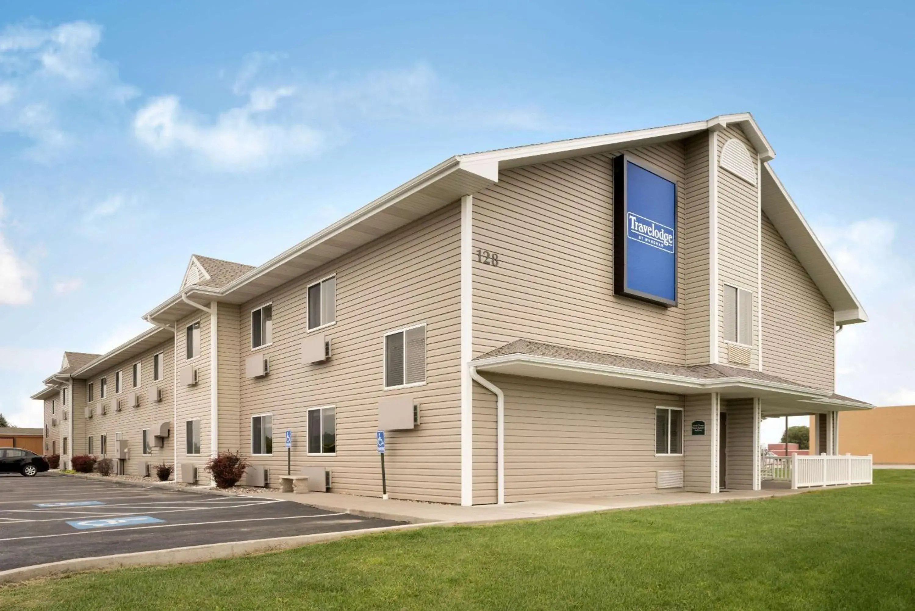 Travelodge by Wyndham Missouri Valley Travelodge by Wyndham Missouri Valley