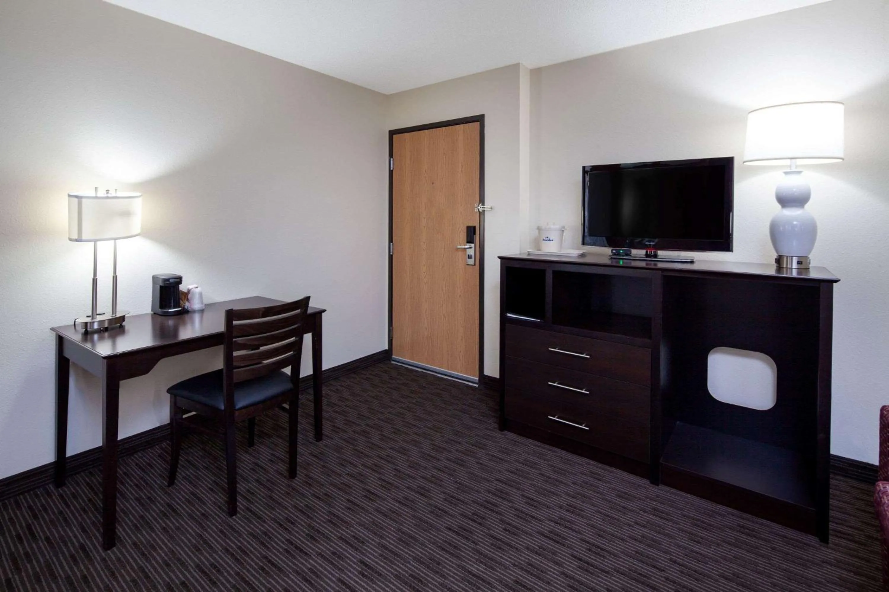 Photo of the whole room in AmericInn by Wyndham Northfield