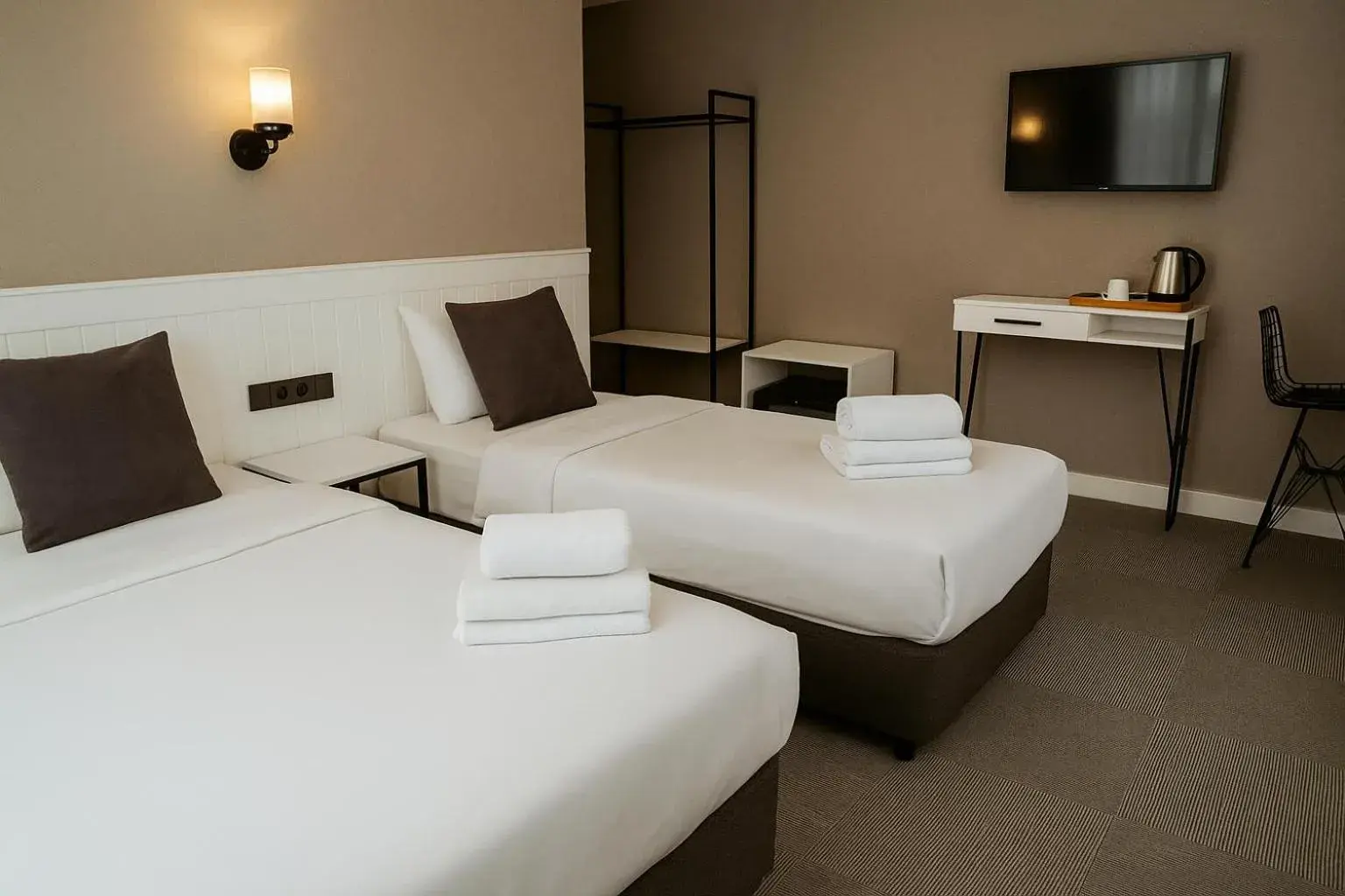 Classic Triple Room in Blue Point Hotel Classic Triple Room in Blue Point Hotel