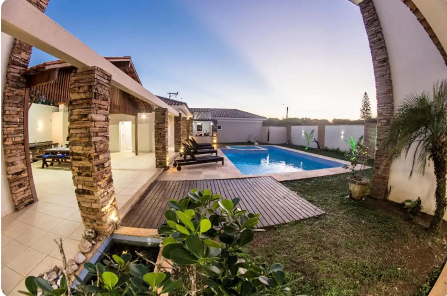 Property building in Villa Mar de fondo