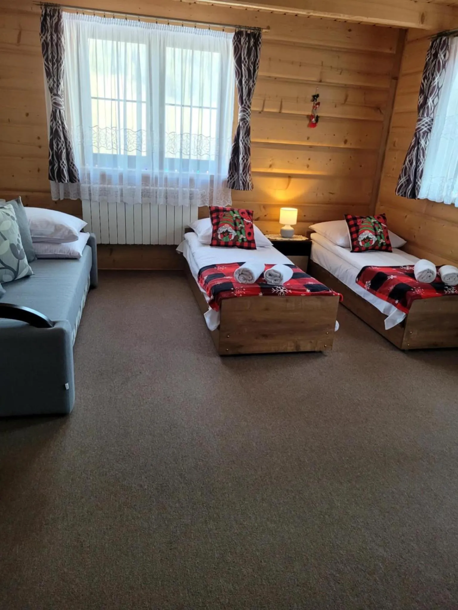 Photo of the whole room, Bed in Na Pukańcu II