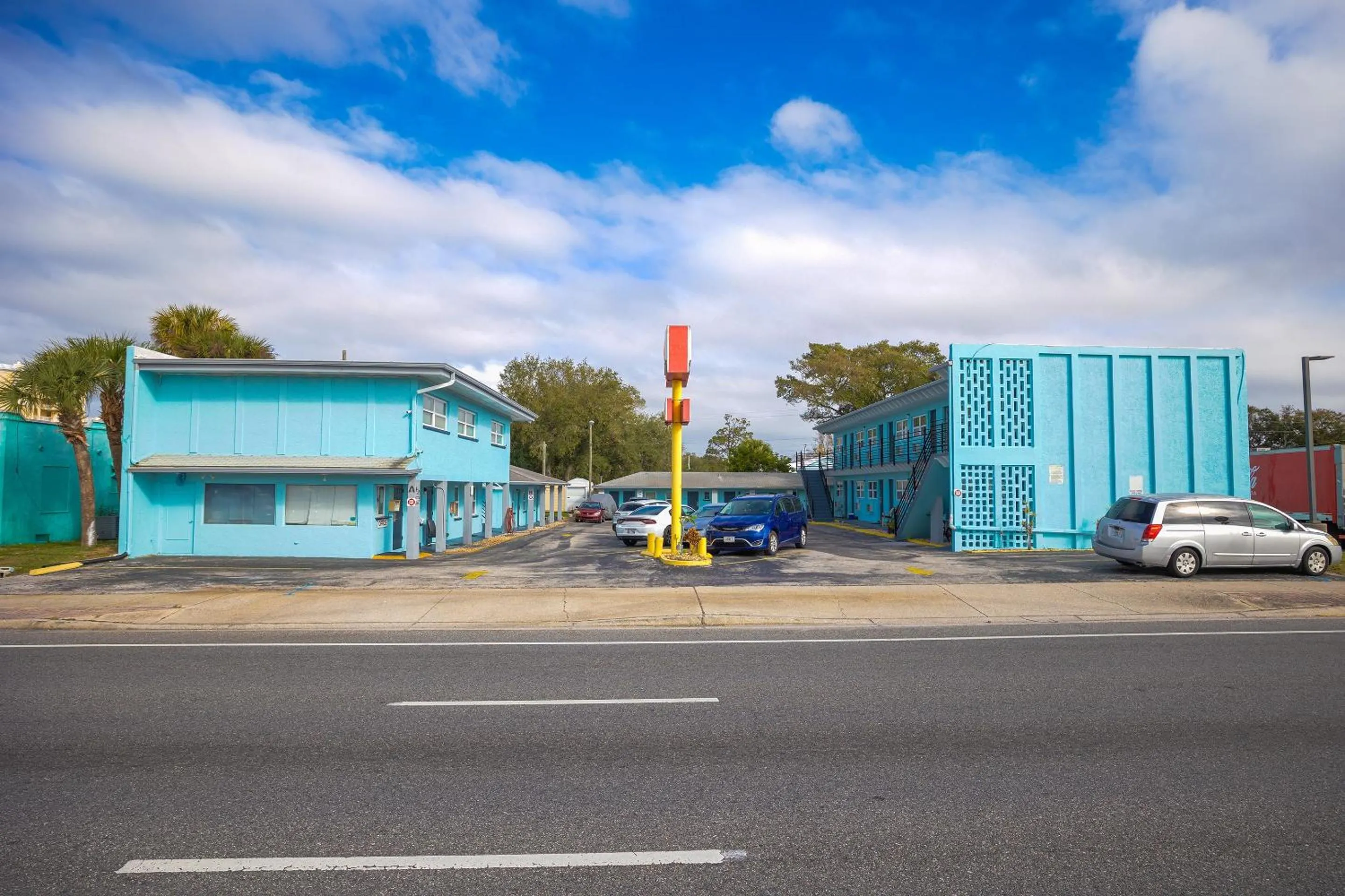 Facade/entrance in Aladdin Motel By OYO Merritt Island