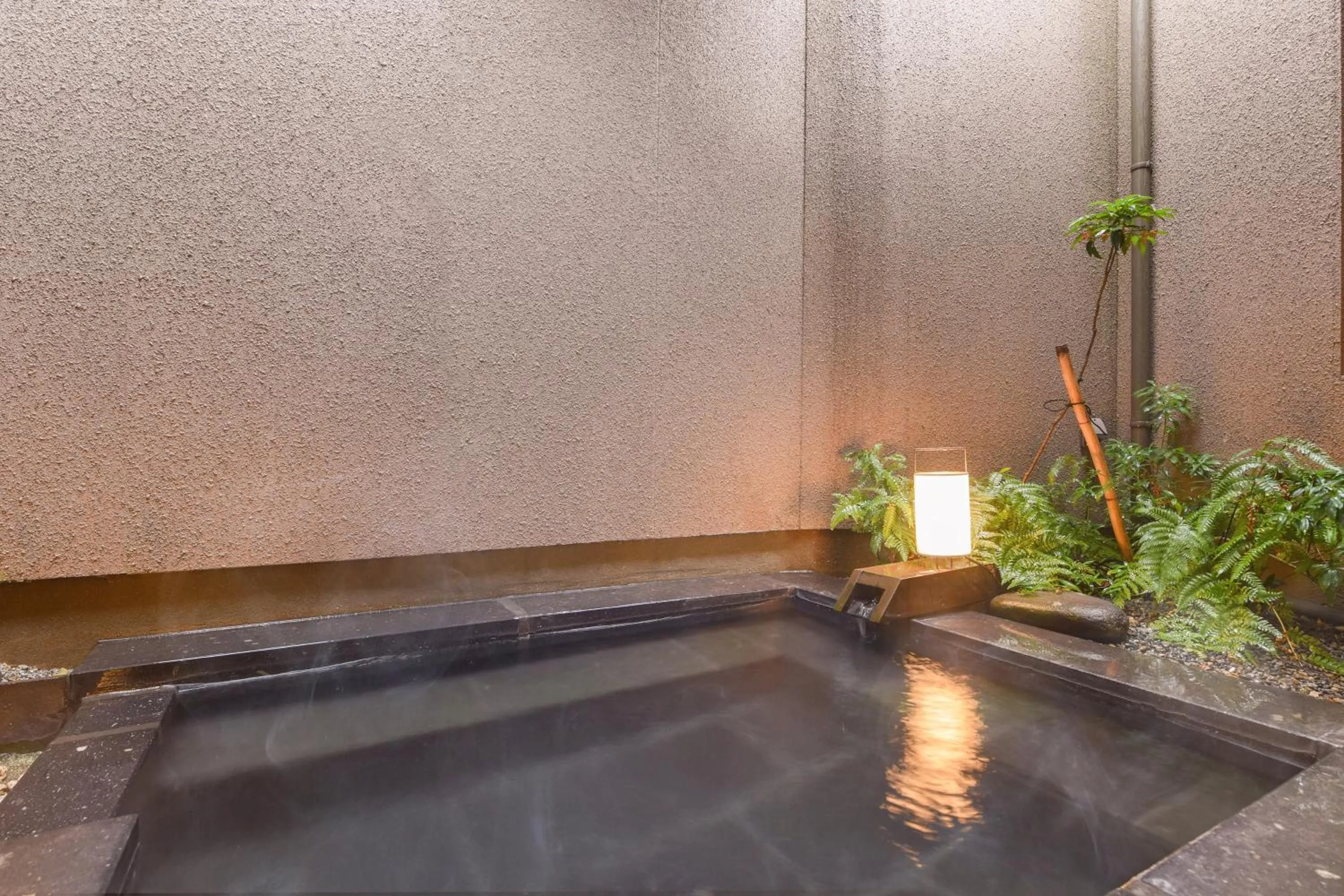 Hot Spring Bath in Kotengu Sanroji