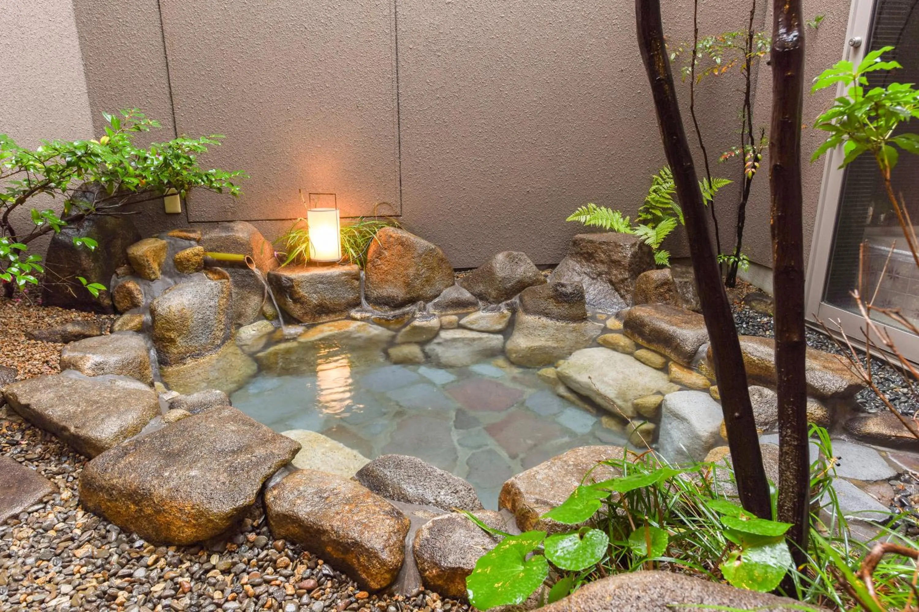 Hot Spring Bath in Kotengu Sanroji