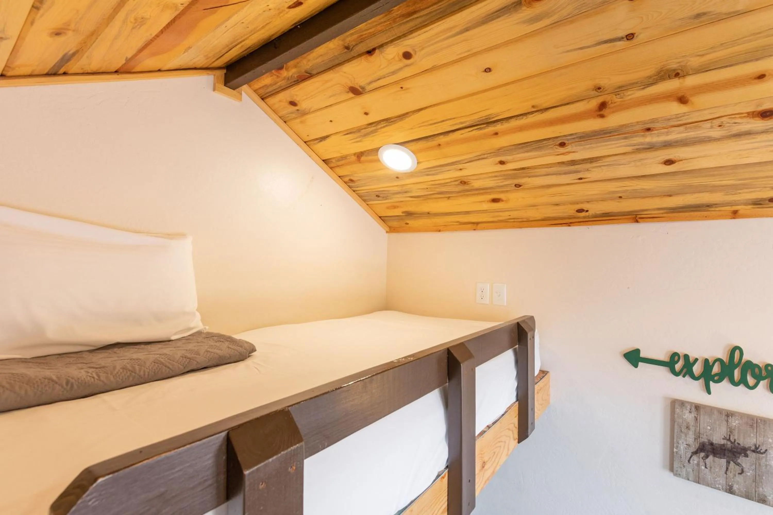 bunk bed, Bed in Gooseberry Lodges Zion National Park Area