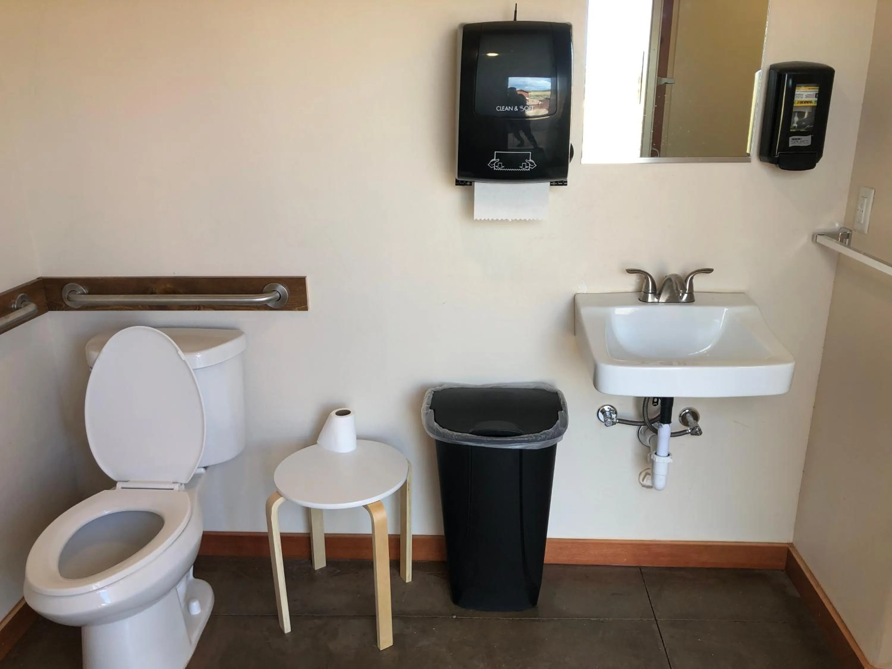 Bathroom in Gooseberry Lodges Zion National Park Area