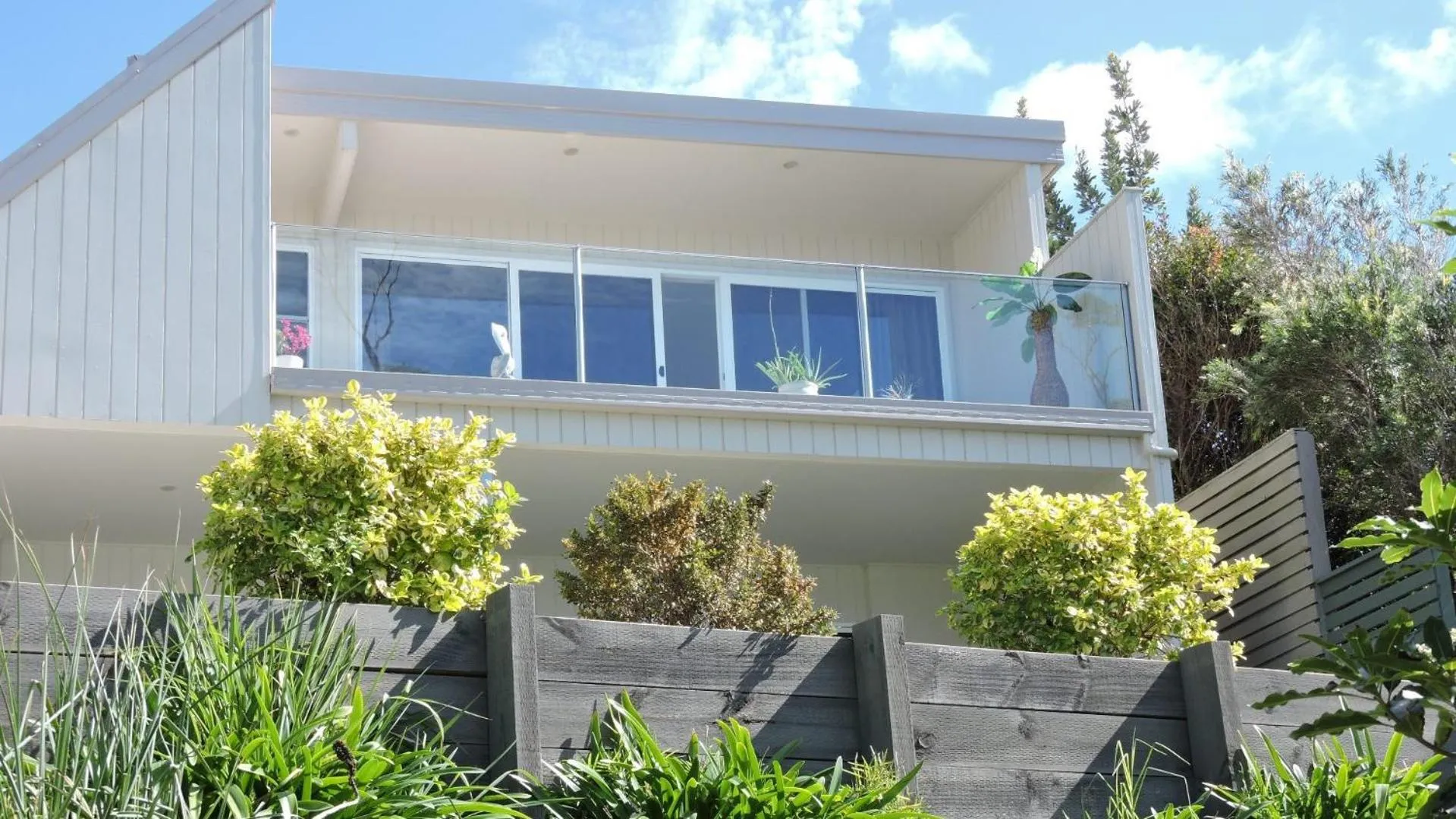 Property building in Mollymook Beach Waterfront