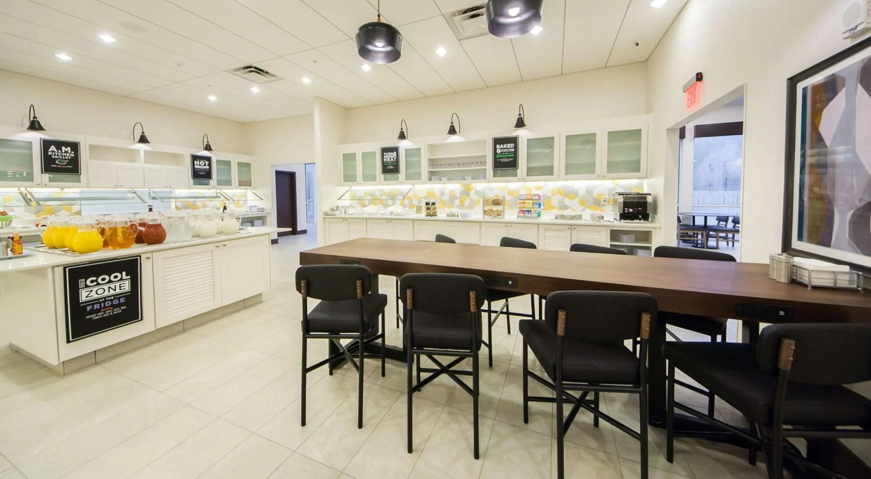 Breakfast in Hyatt Place Orlando/Lake Buena Vista