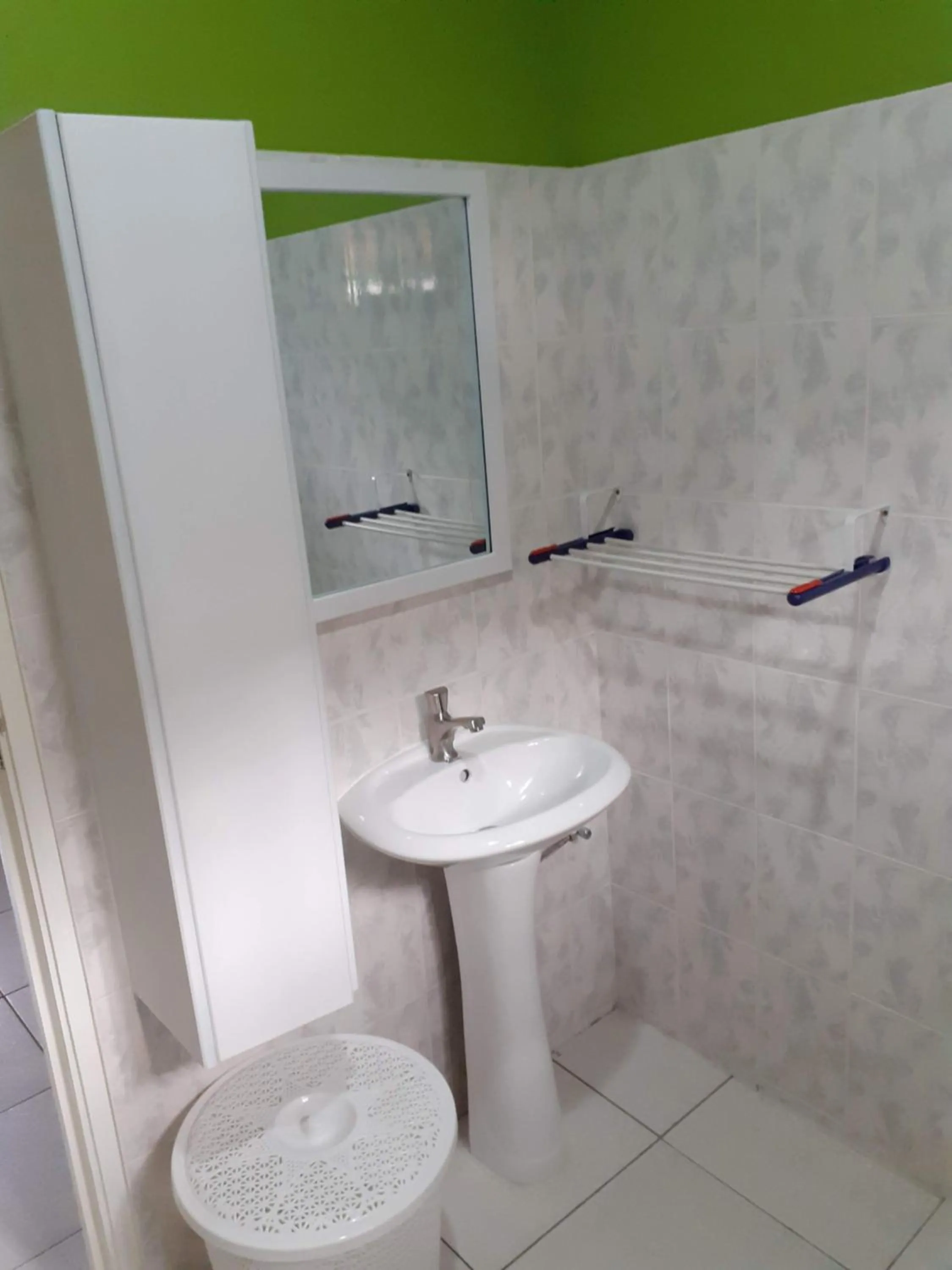 Shower in Max Garden and Pool