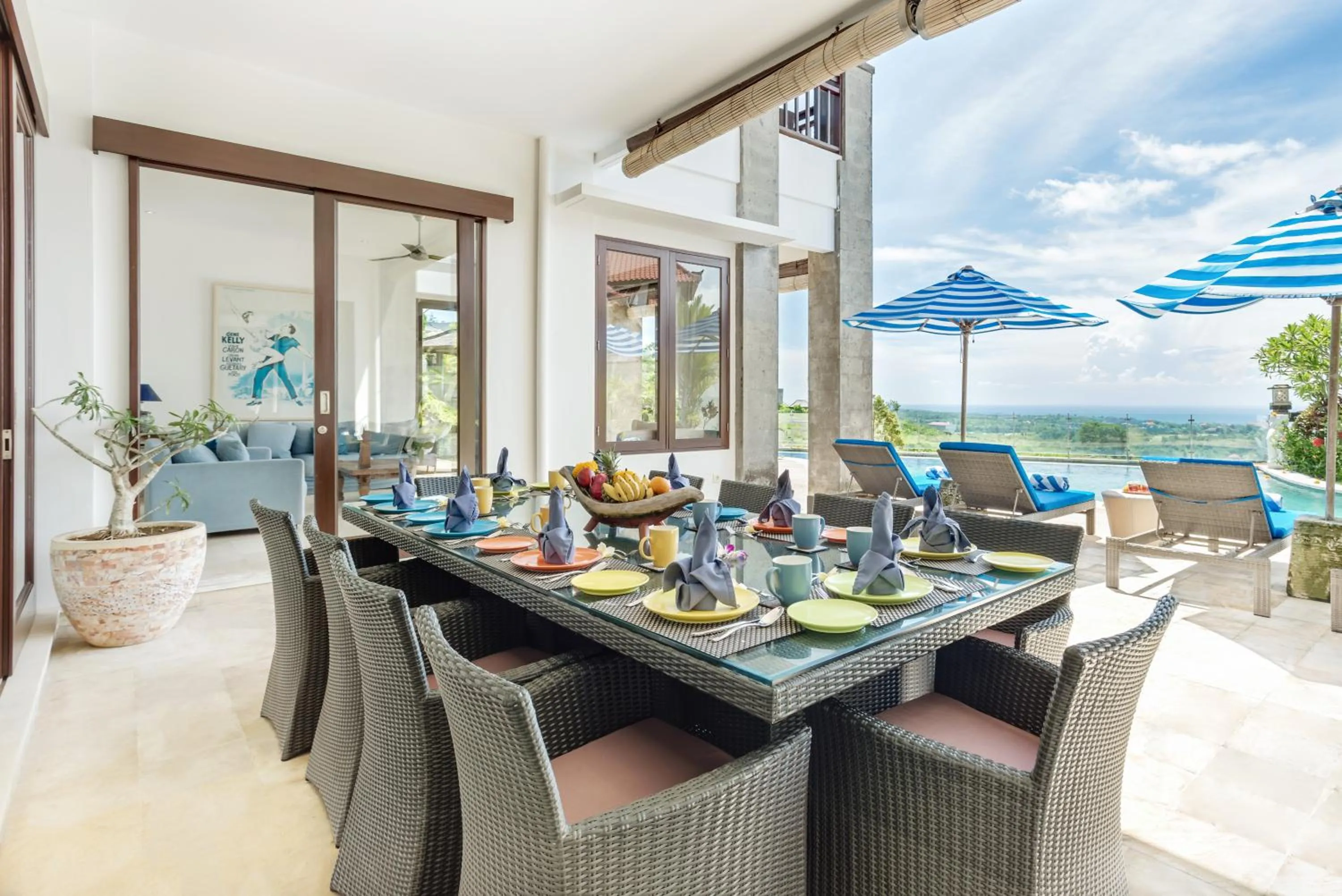 Dining area in Villa Bali Blue