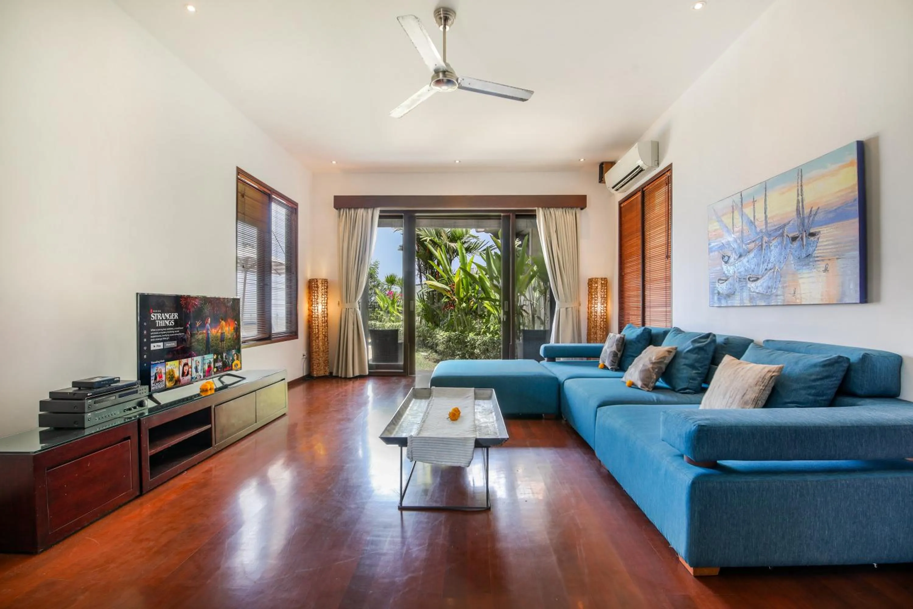 Communal lounge/ TV room in Villa Bali Blue