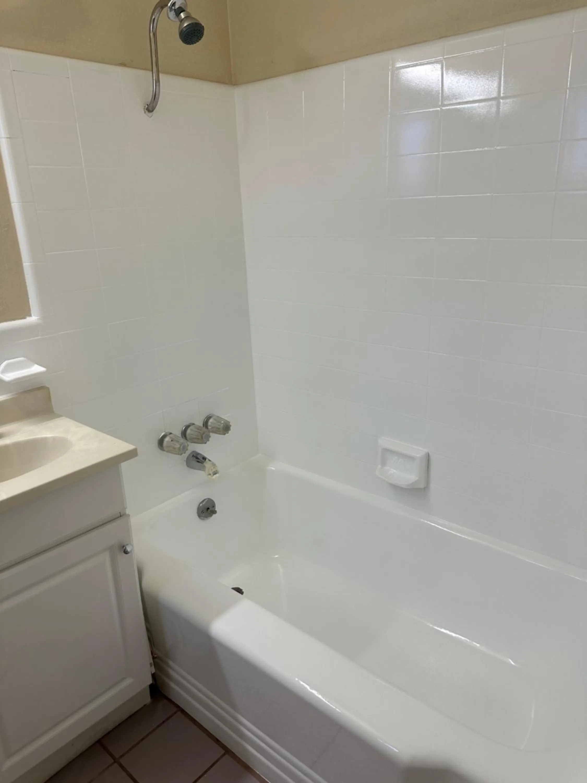 Bathroom in Travelodge by Wyndham Parker