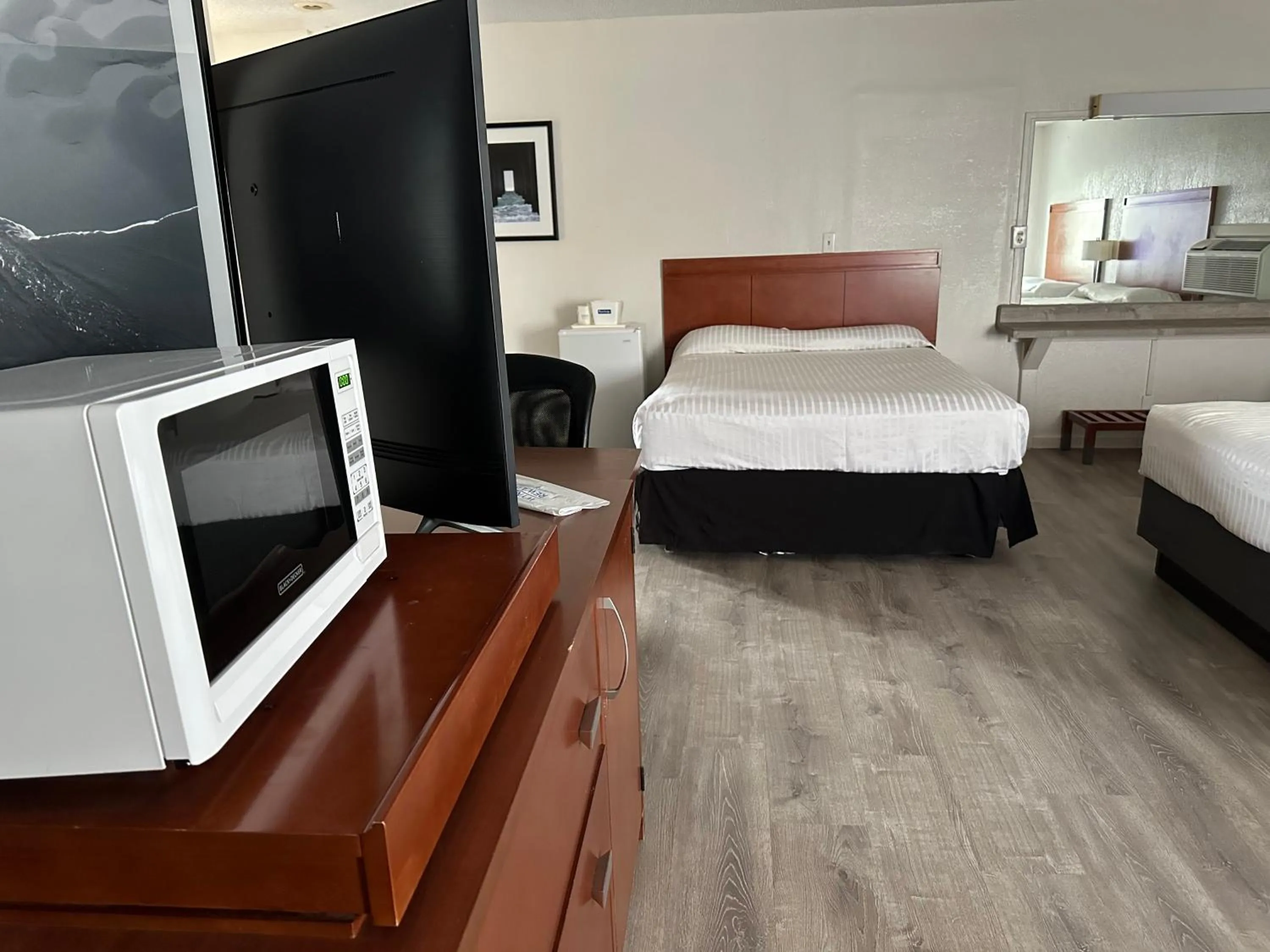 Bed in Travelodge by Wyndham Parker