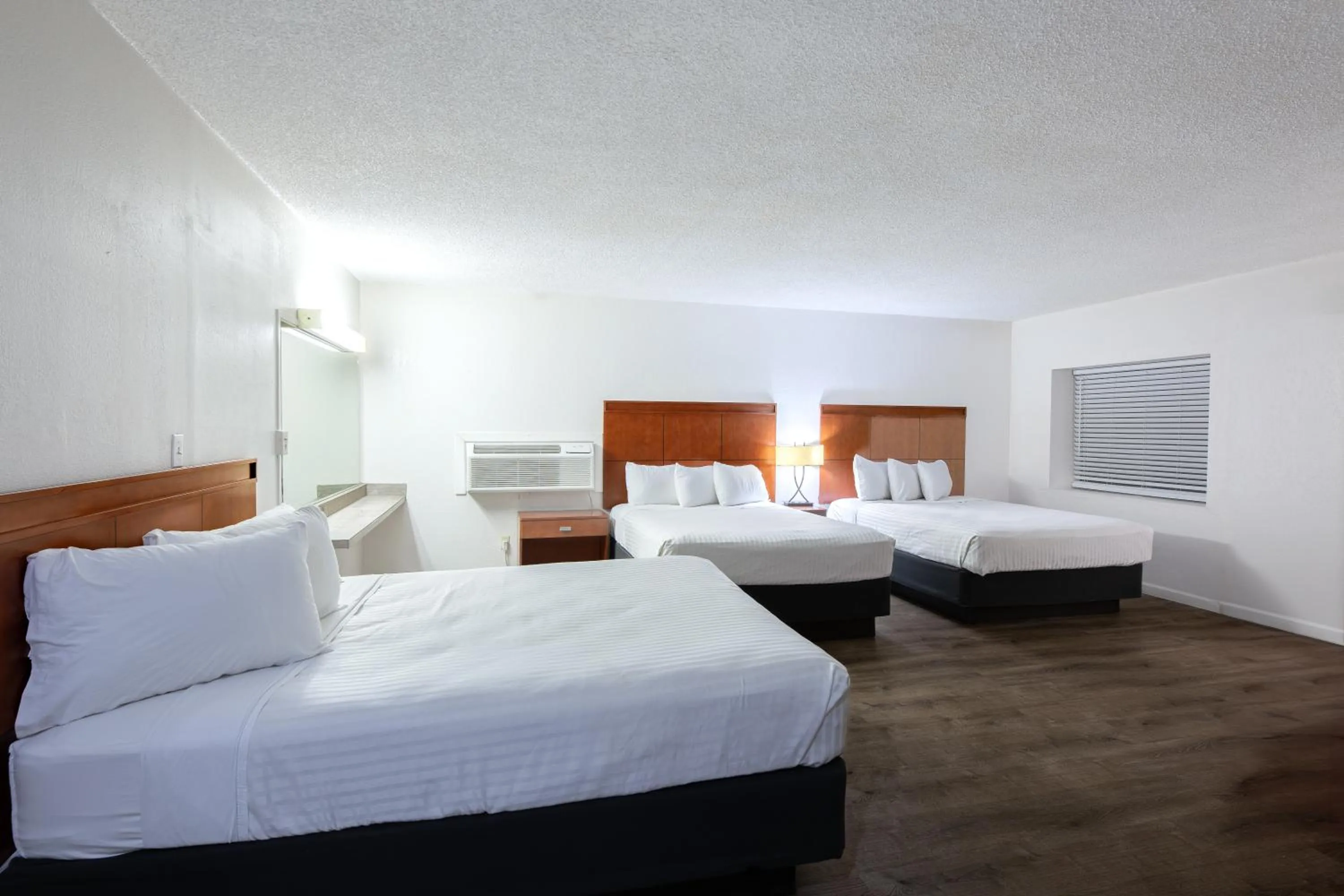 Bed in Travelodge by Wyndham Parker