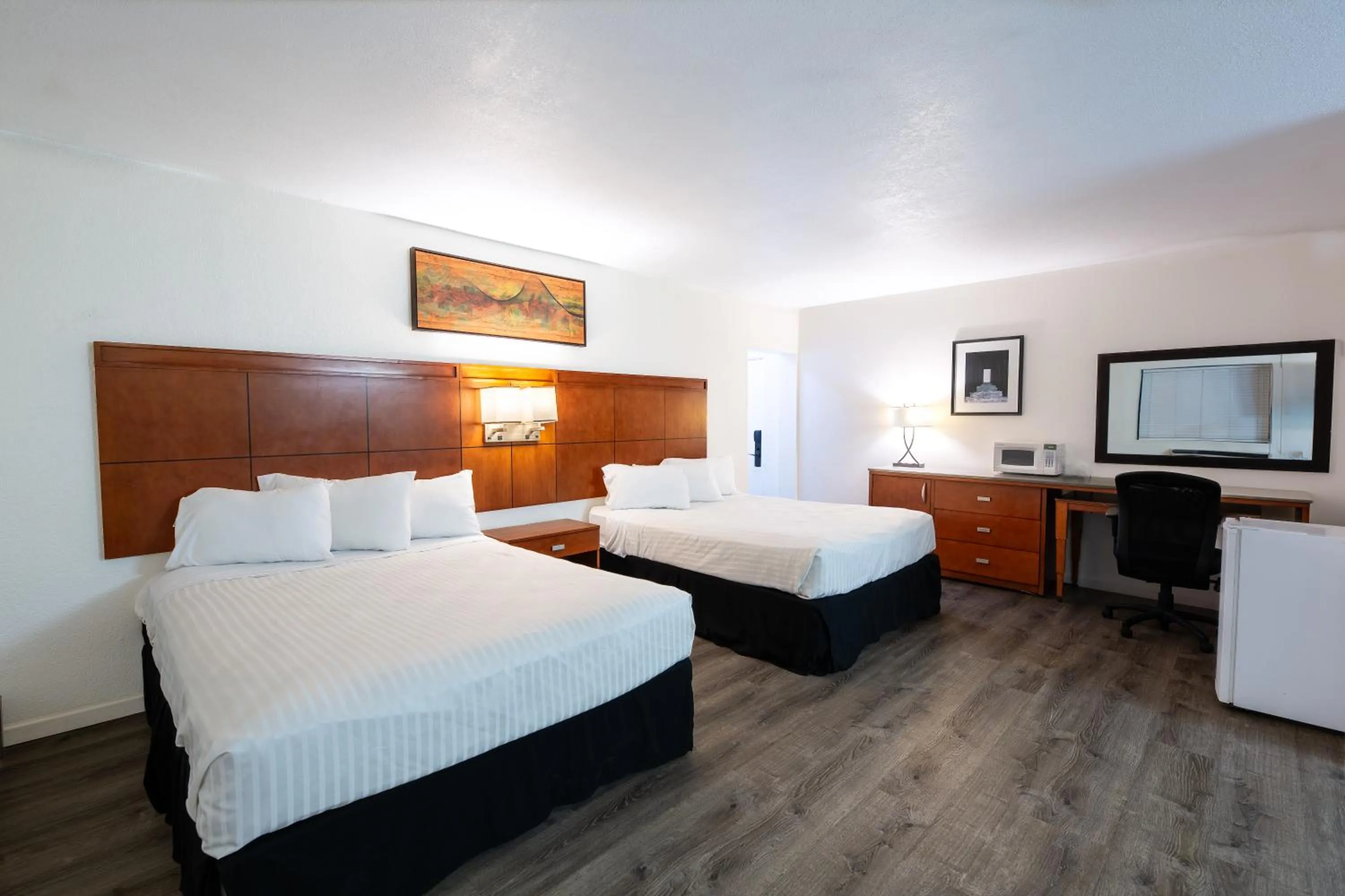 Bed in Travelodge by Wyndham Parker